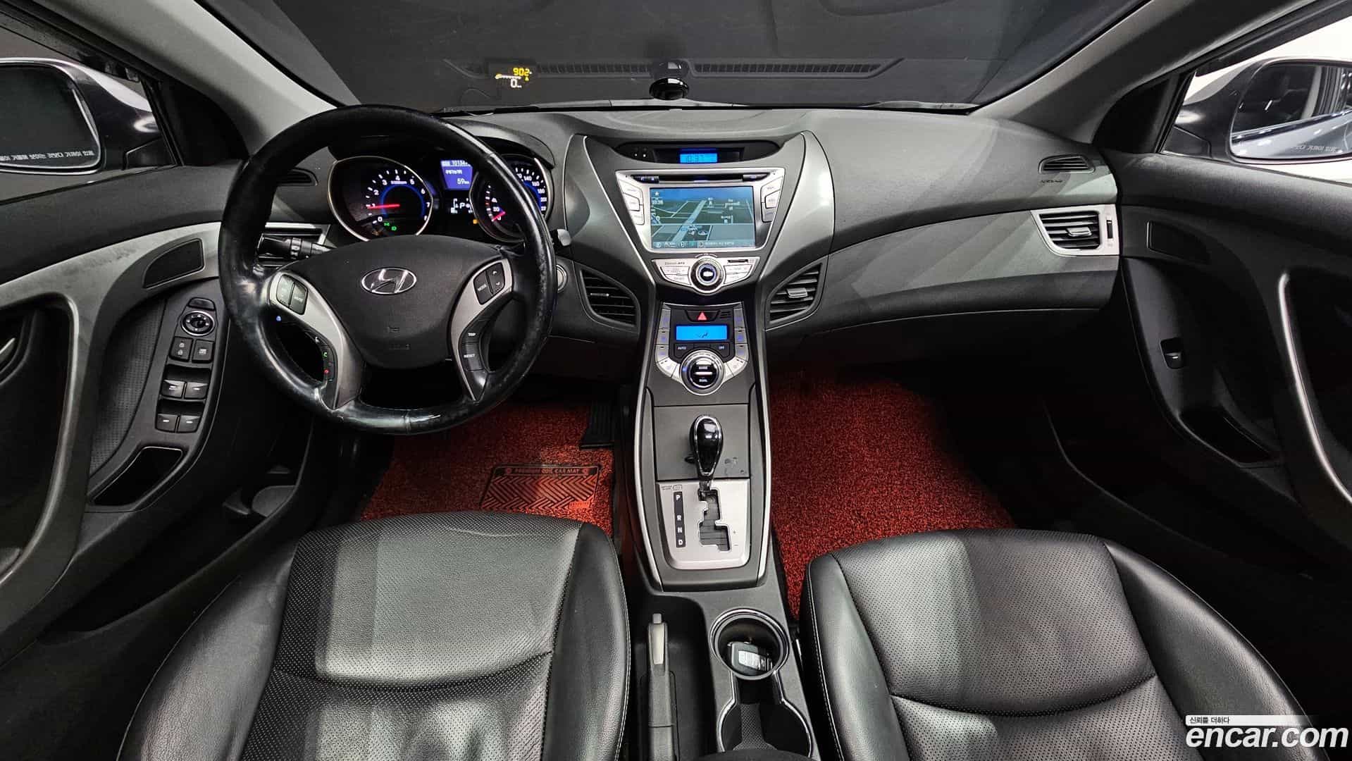 AVANTE Hyundai 2013.1-INNER-007