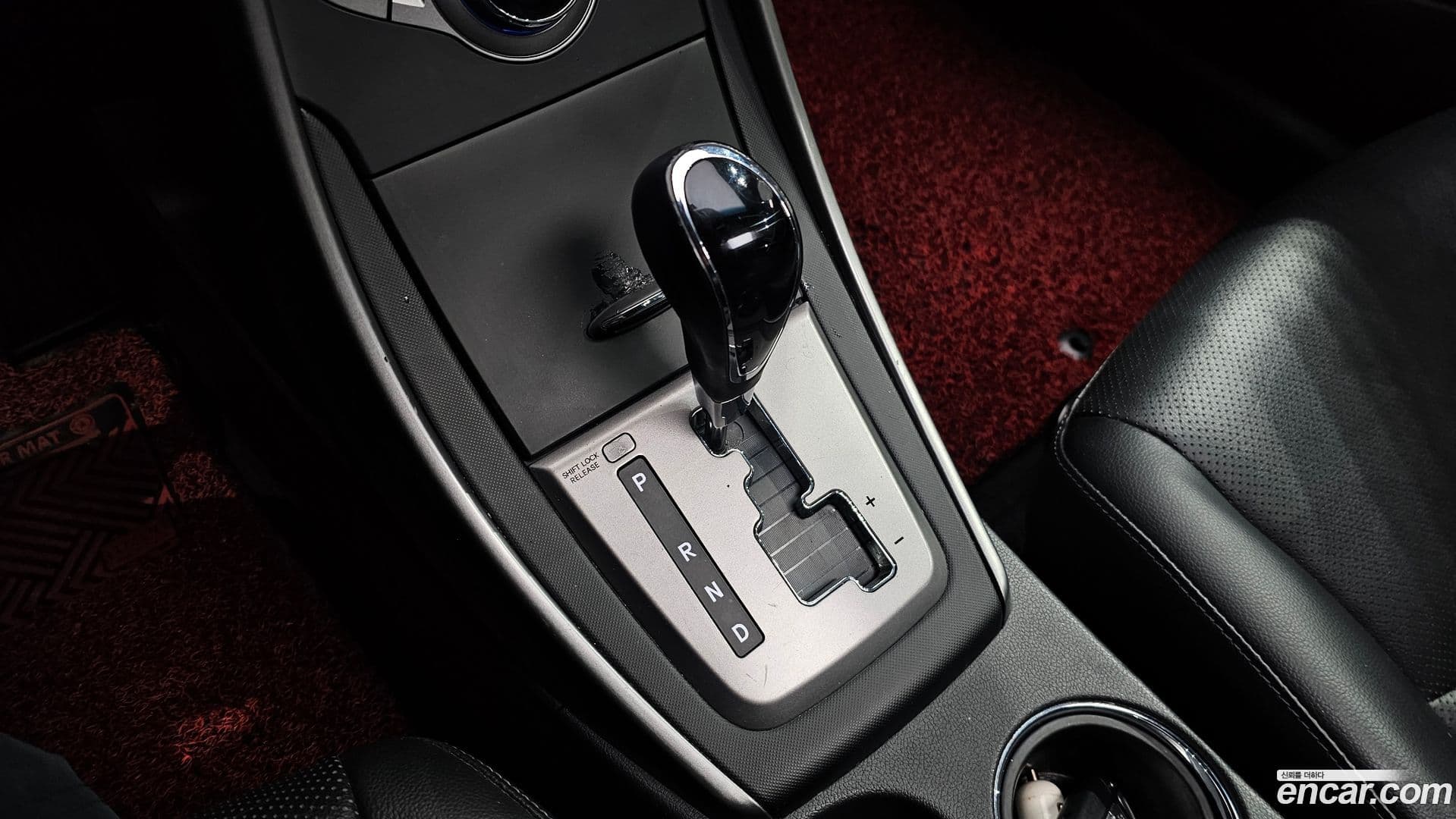 Main__Slider__Photo:AVANTE Hyundai 2013.1-8