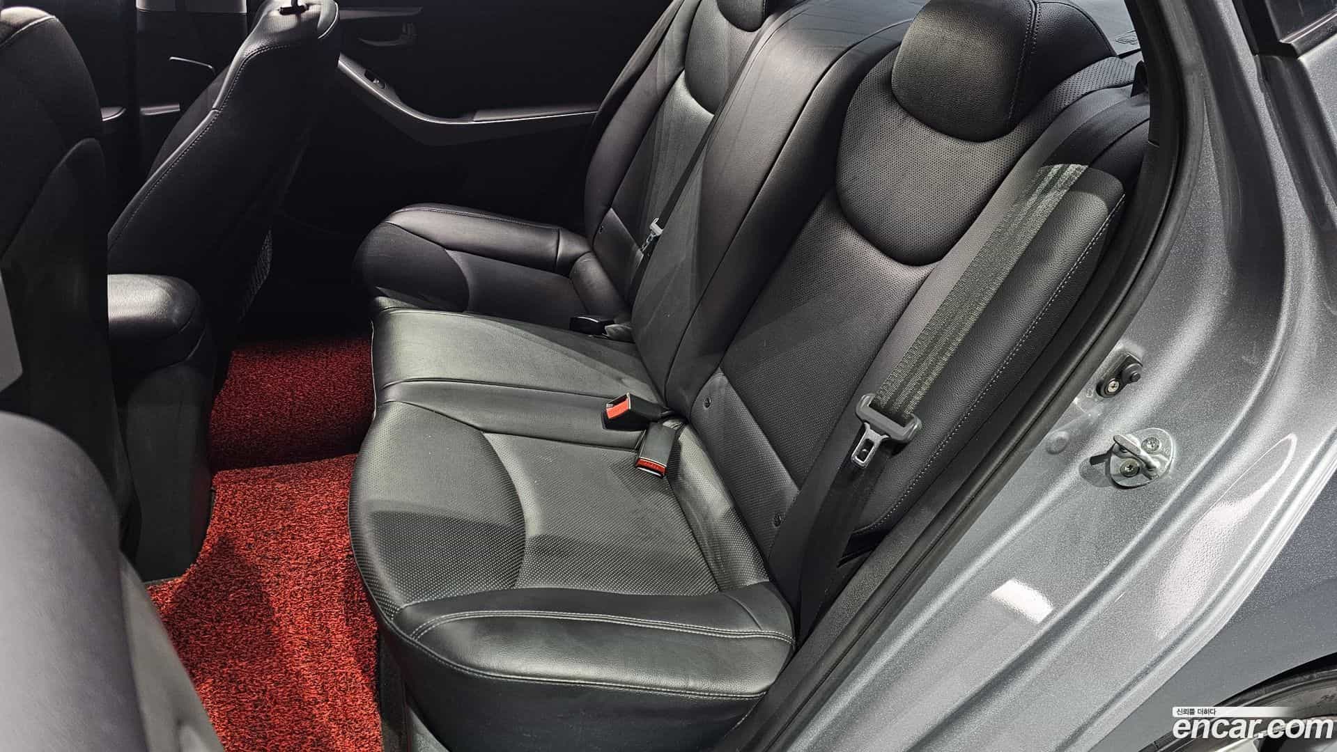 AVANTE Hyundai 2013.1-OPTION-016