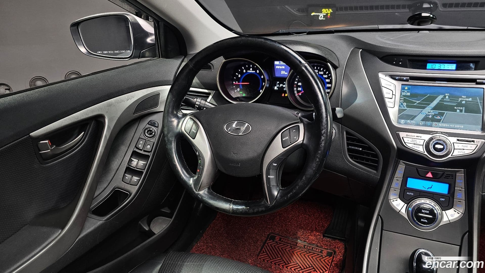 Main__Slider__Photo:AVANTE Hyundai 2013.1-12
