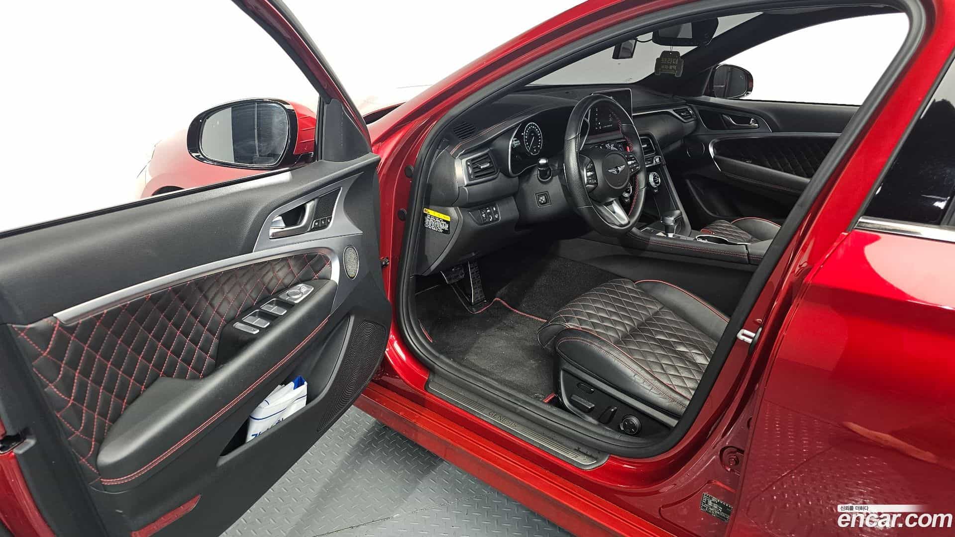 G70 Genesis 2020.0-INNER-010