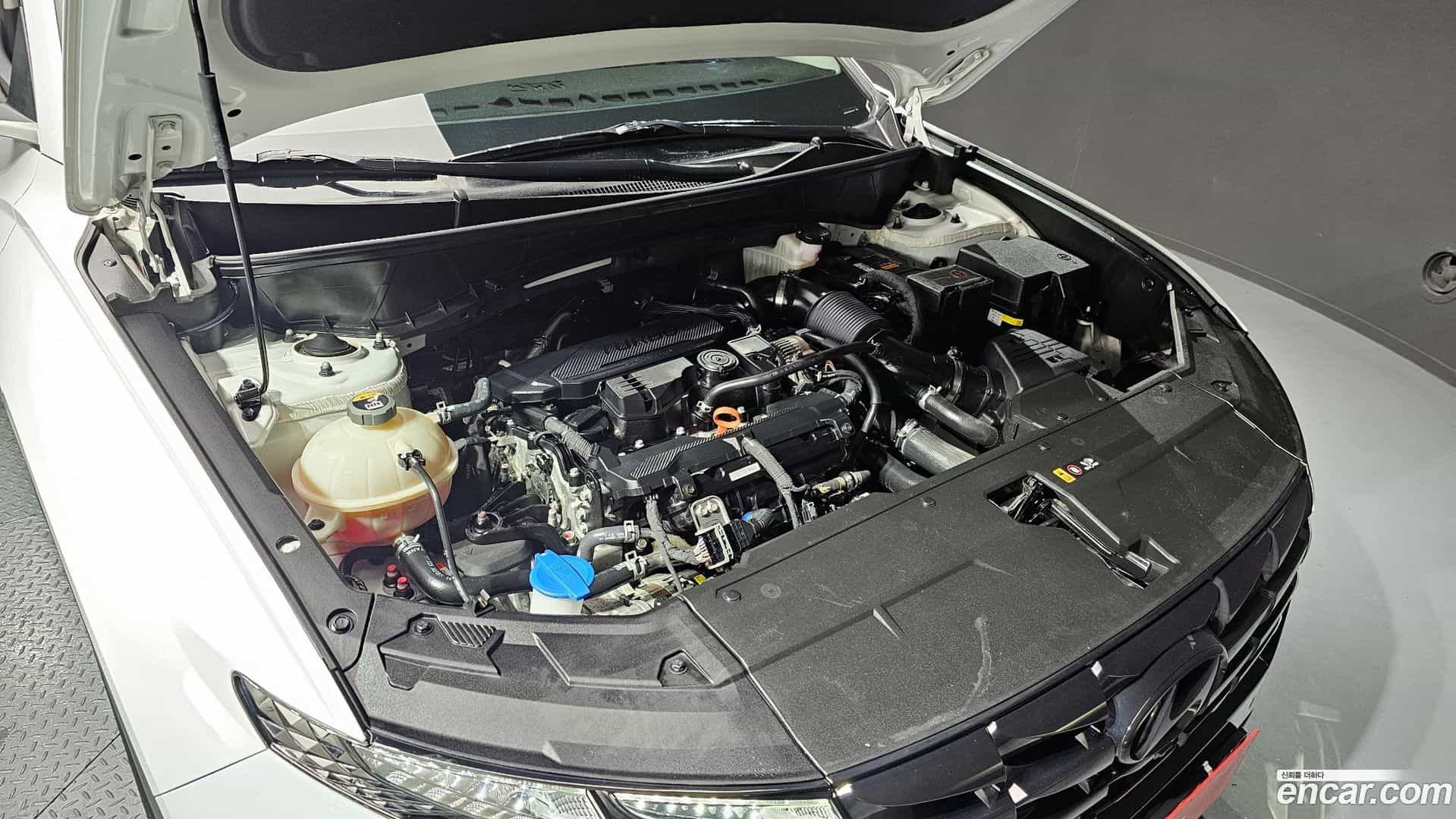 Tucson Hyundai 2021.1-INNER-006