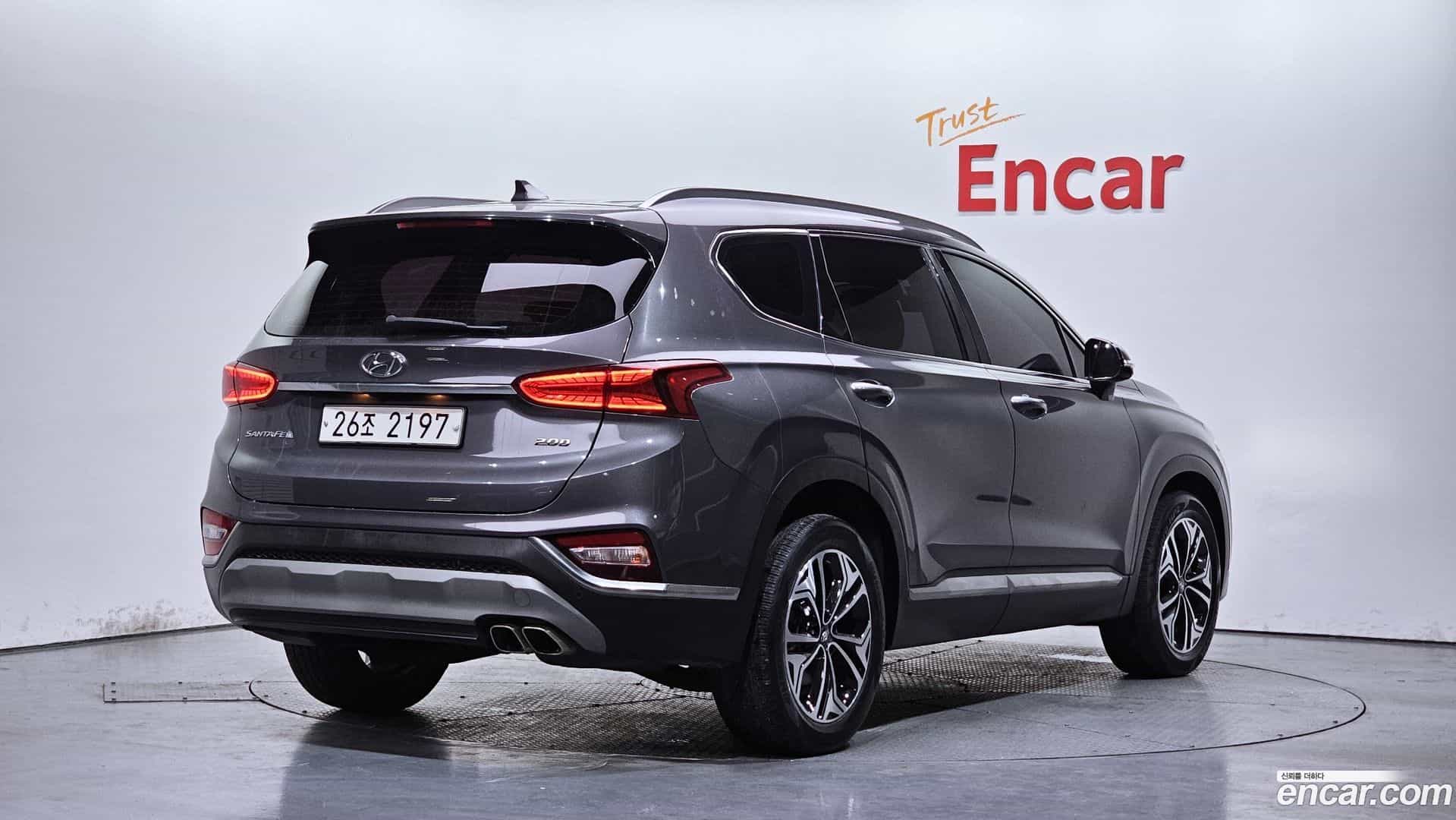 Santafe Hyundai 2018.7-OUTER-002