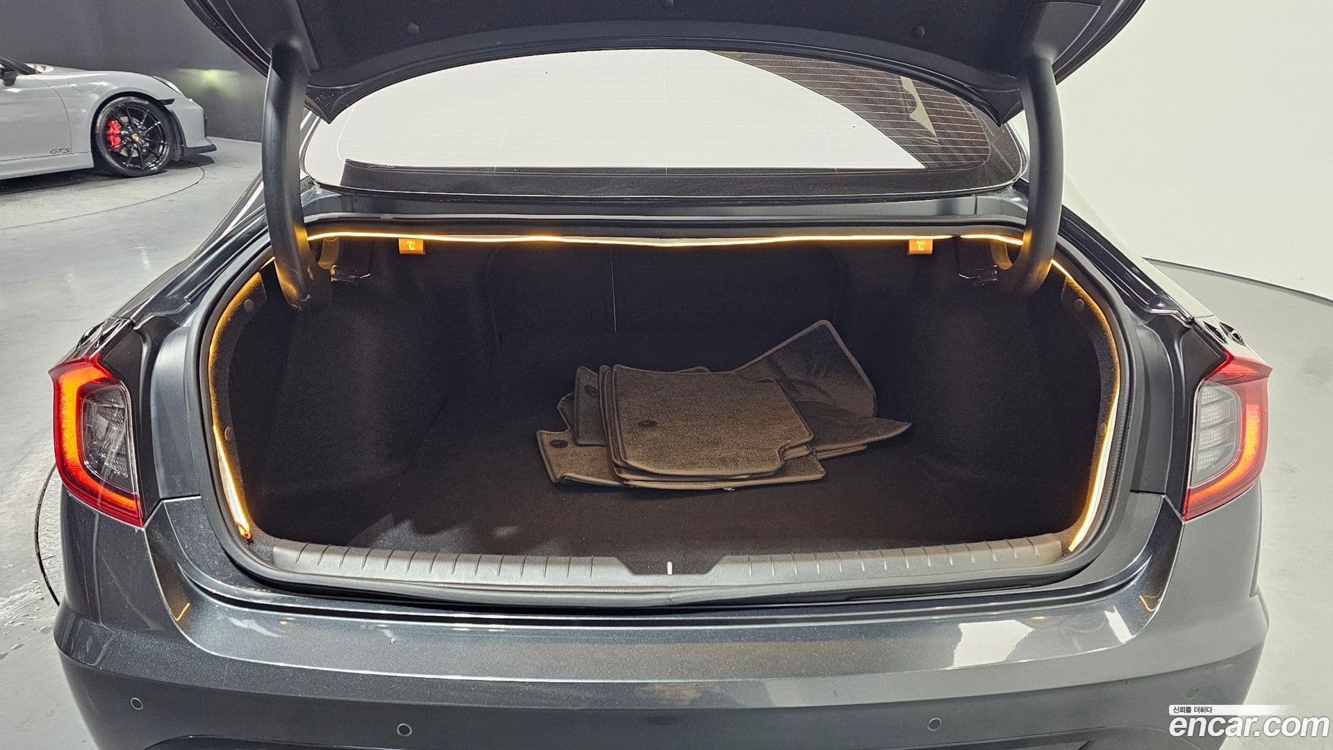 Main__Slider__Photo:Sonata Hyundai 2023.1-19