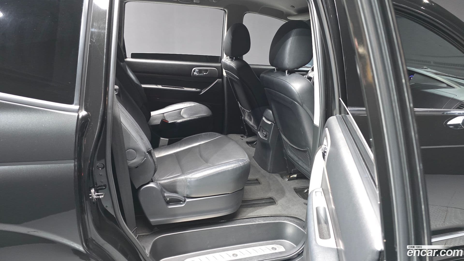 Main__Slider__Photo:KORANDO KG_Mobility_Ssangyong 2016.9-11