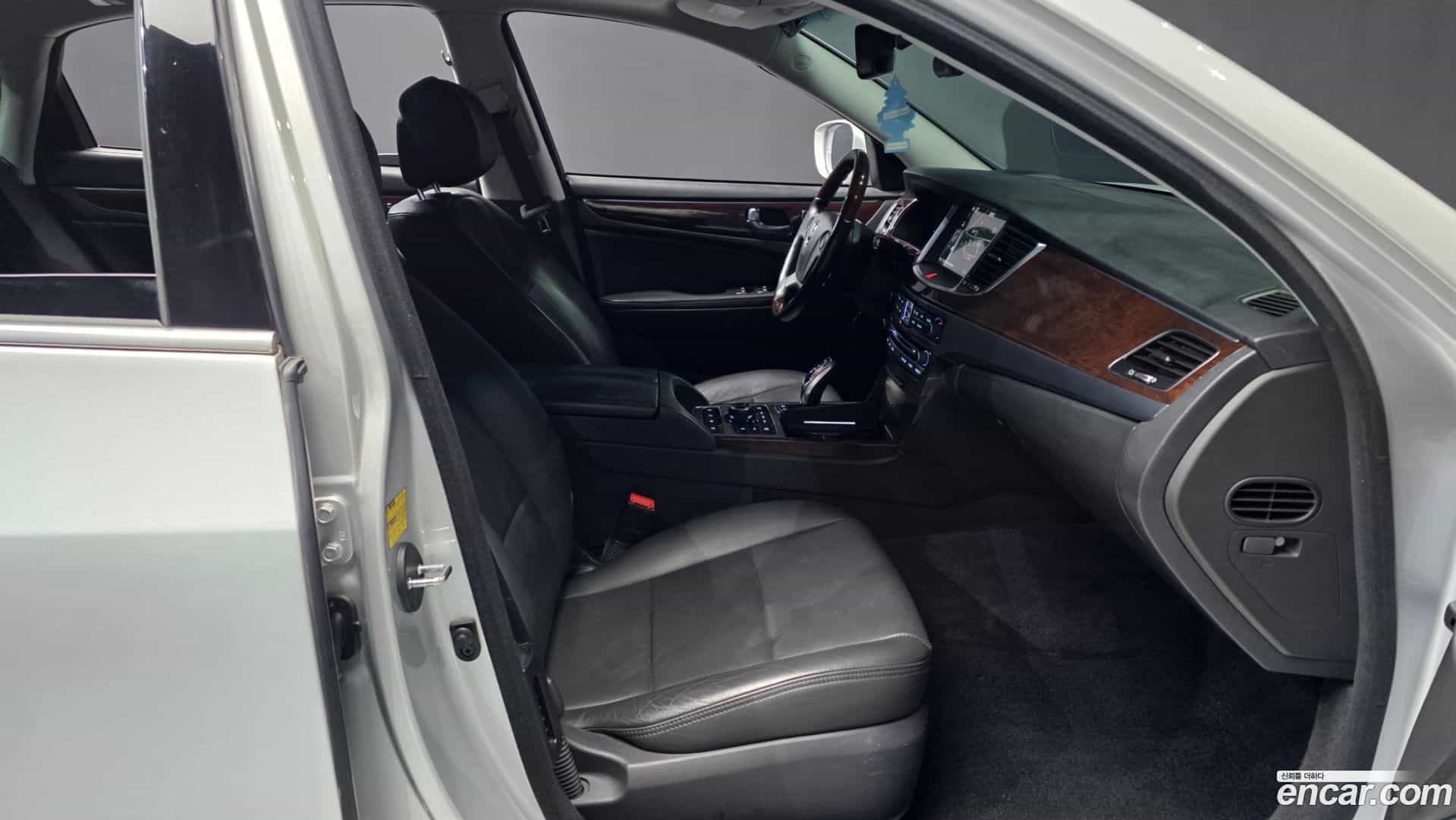 Equus Hyundai 2015.9-OPTION-015