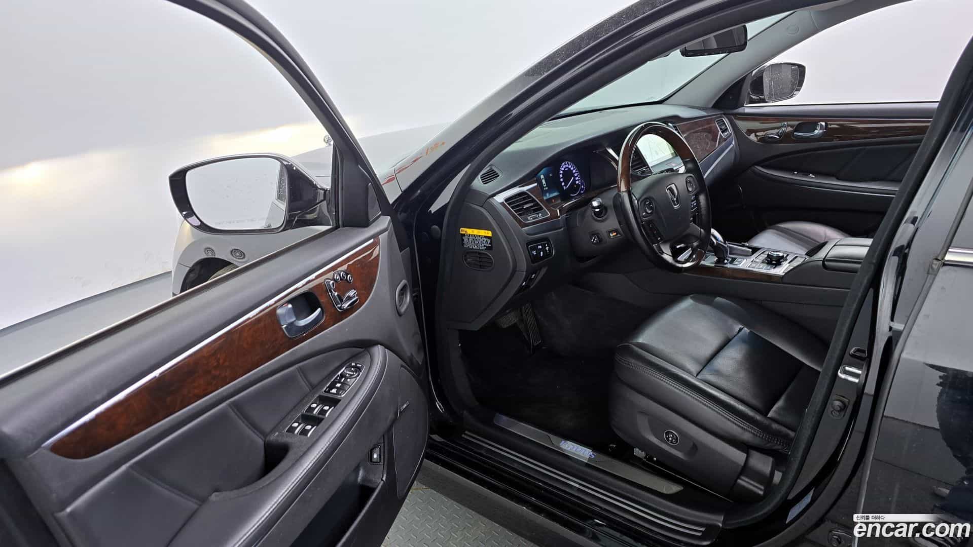 Equus Hyundai 2015.7-INNER-010