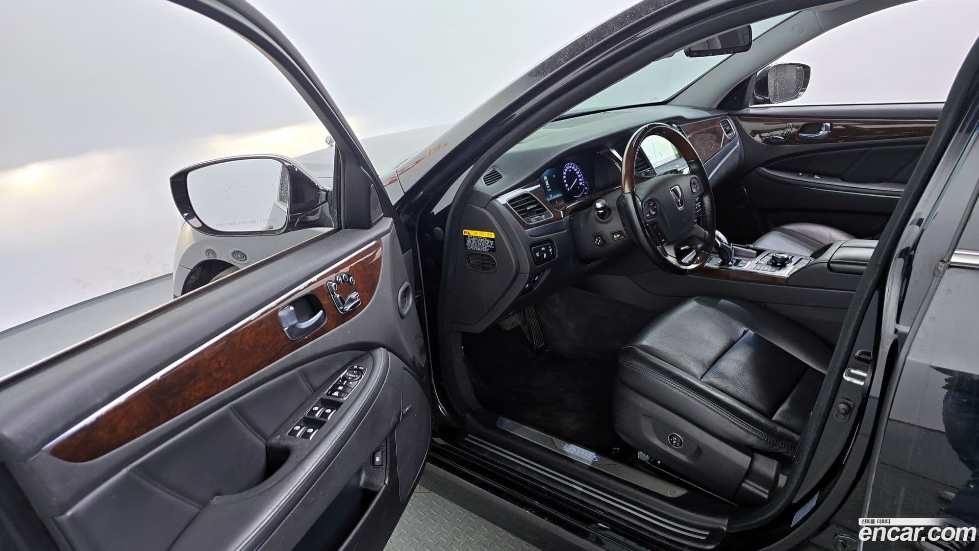 Main__Slider__Photo:Equus Hyundai 2015.7-9