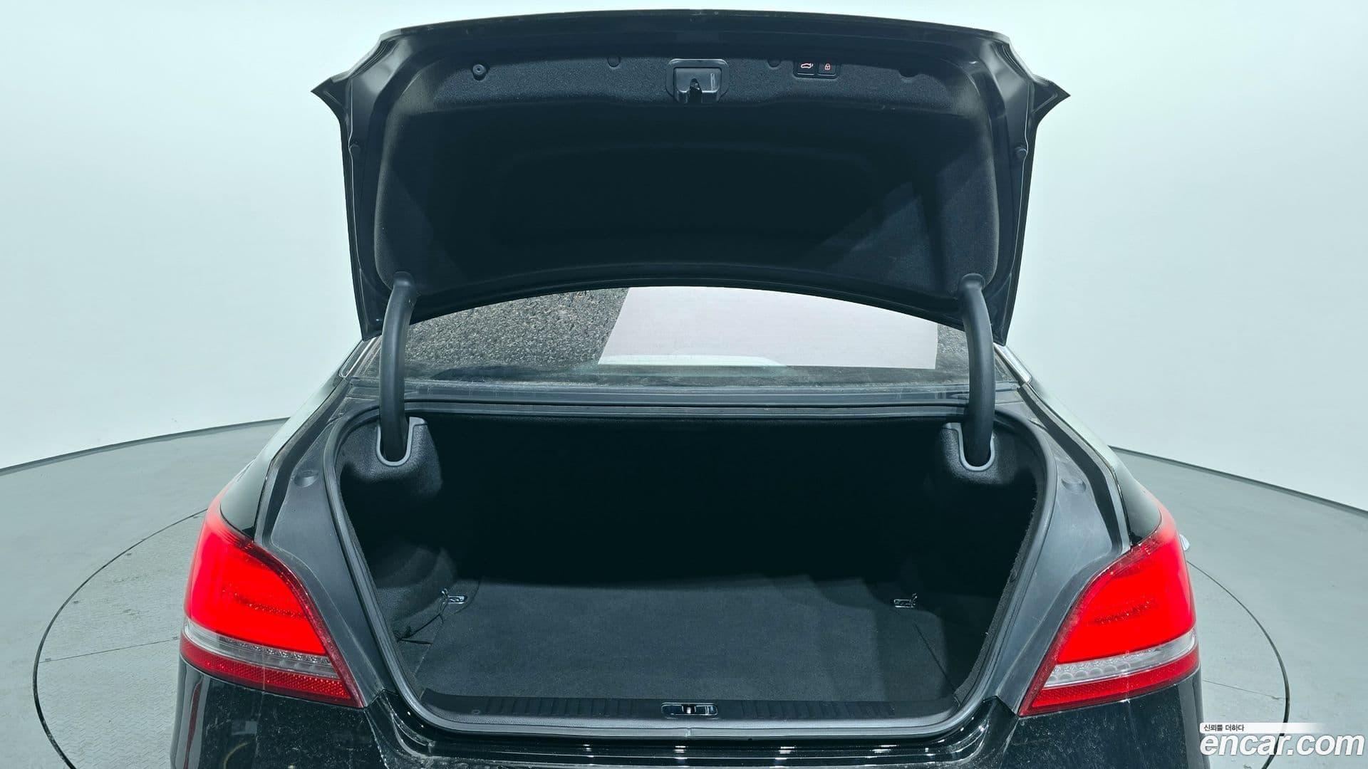 Main__Slider__Photo:Equus Hyundai 2015.7-19