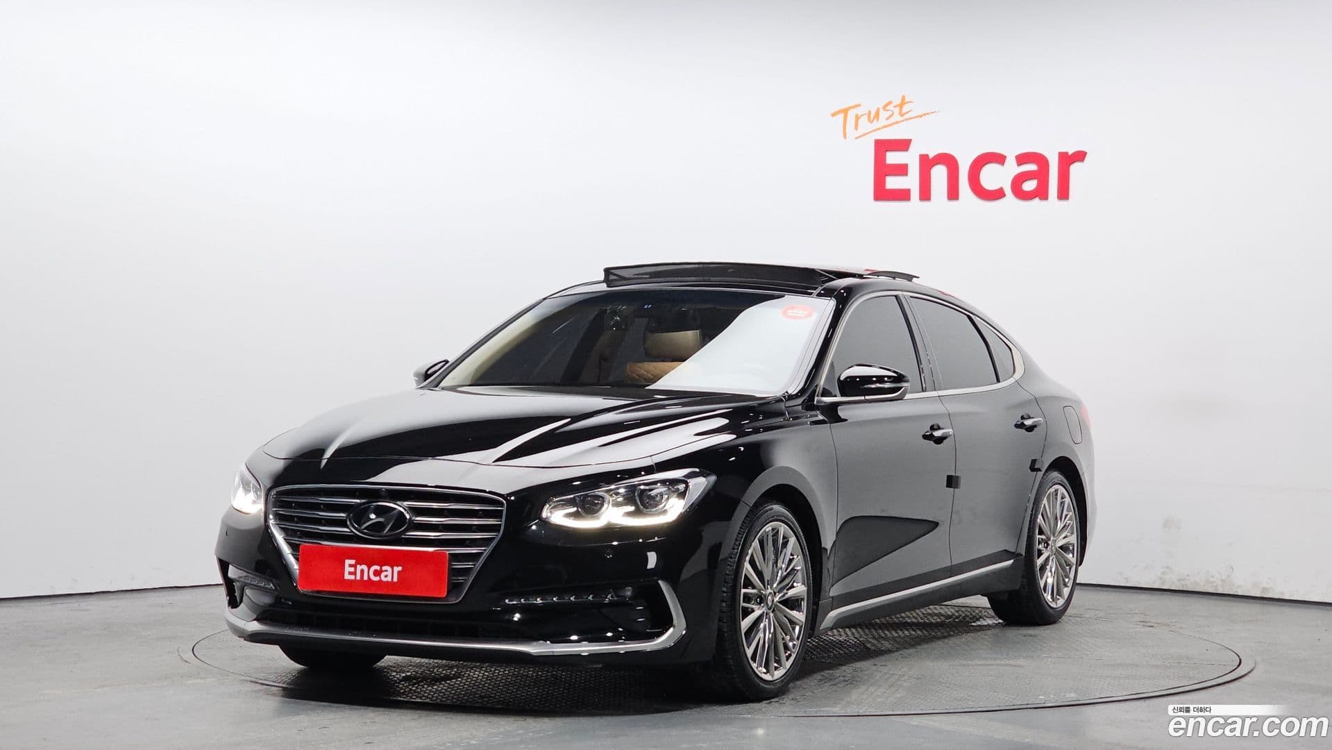 Main__Slider__Photo:Grandeur Hyundai 2018.0-0