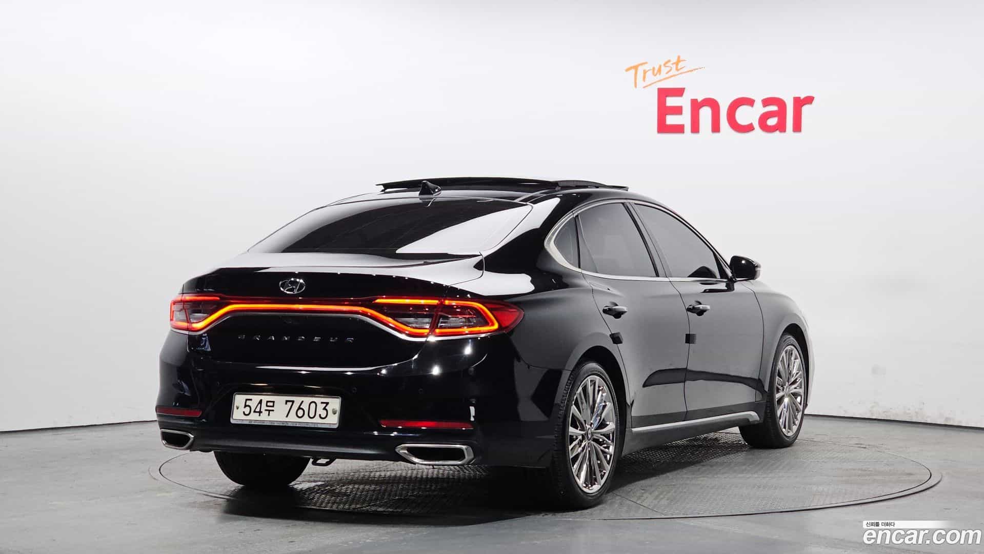 Grandeur Hyundai 2018.0-OUTER-002