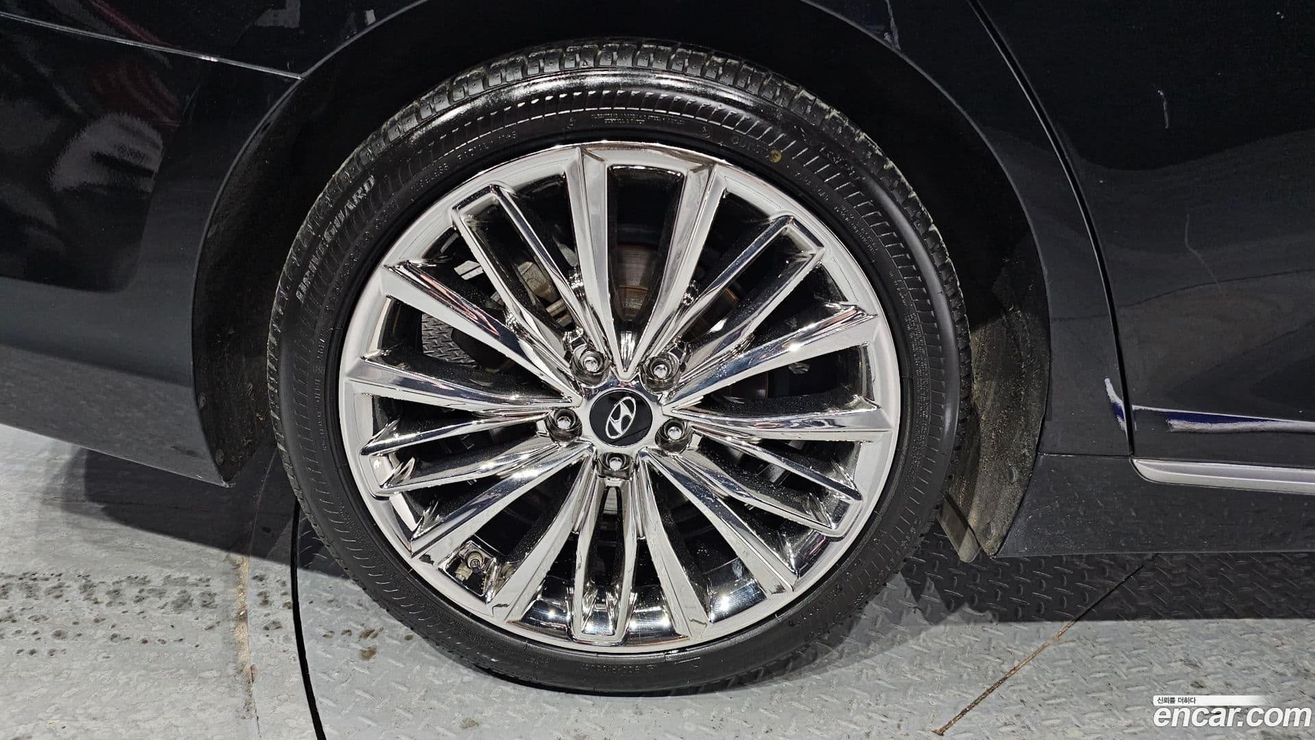 Main__Slider__Photo:Grandeur Hyundai 2018.0-4