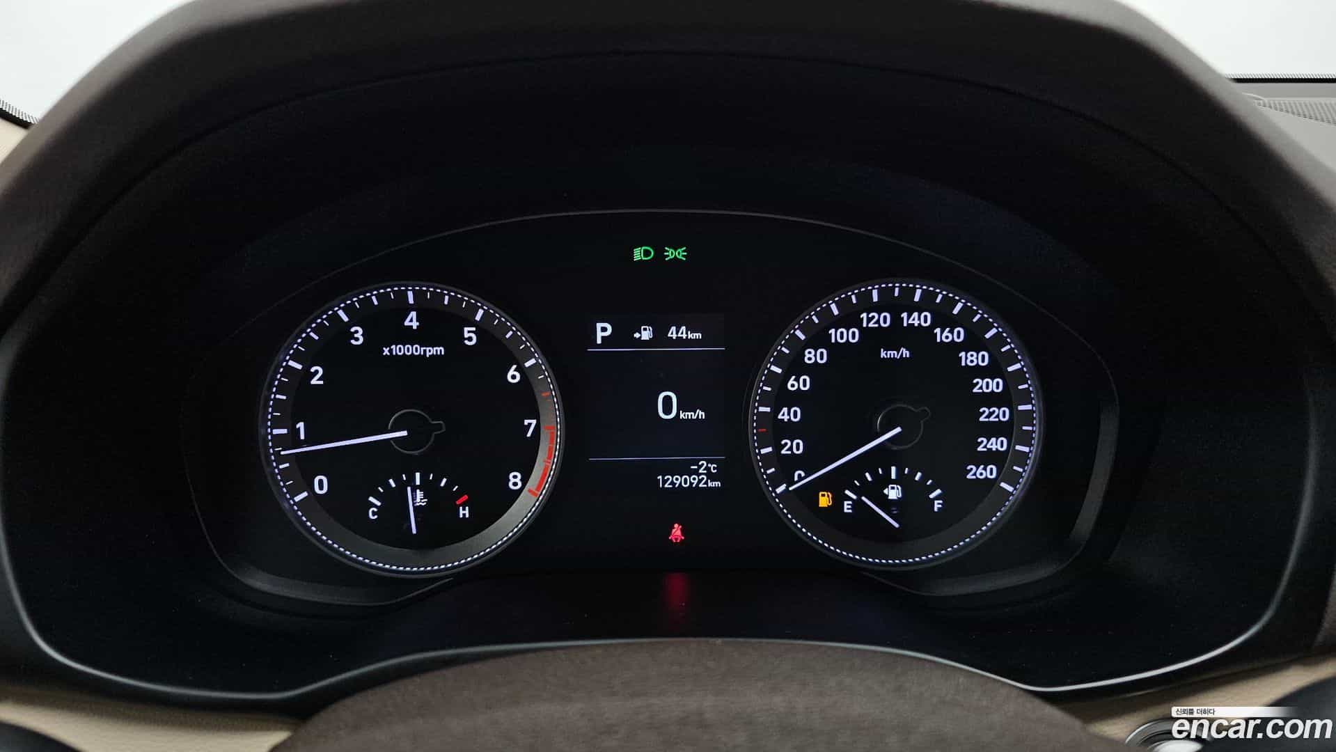 Grandeur Hyundai 2018.0-INNER-008