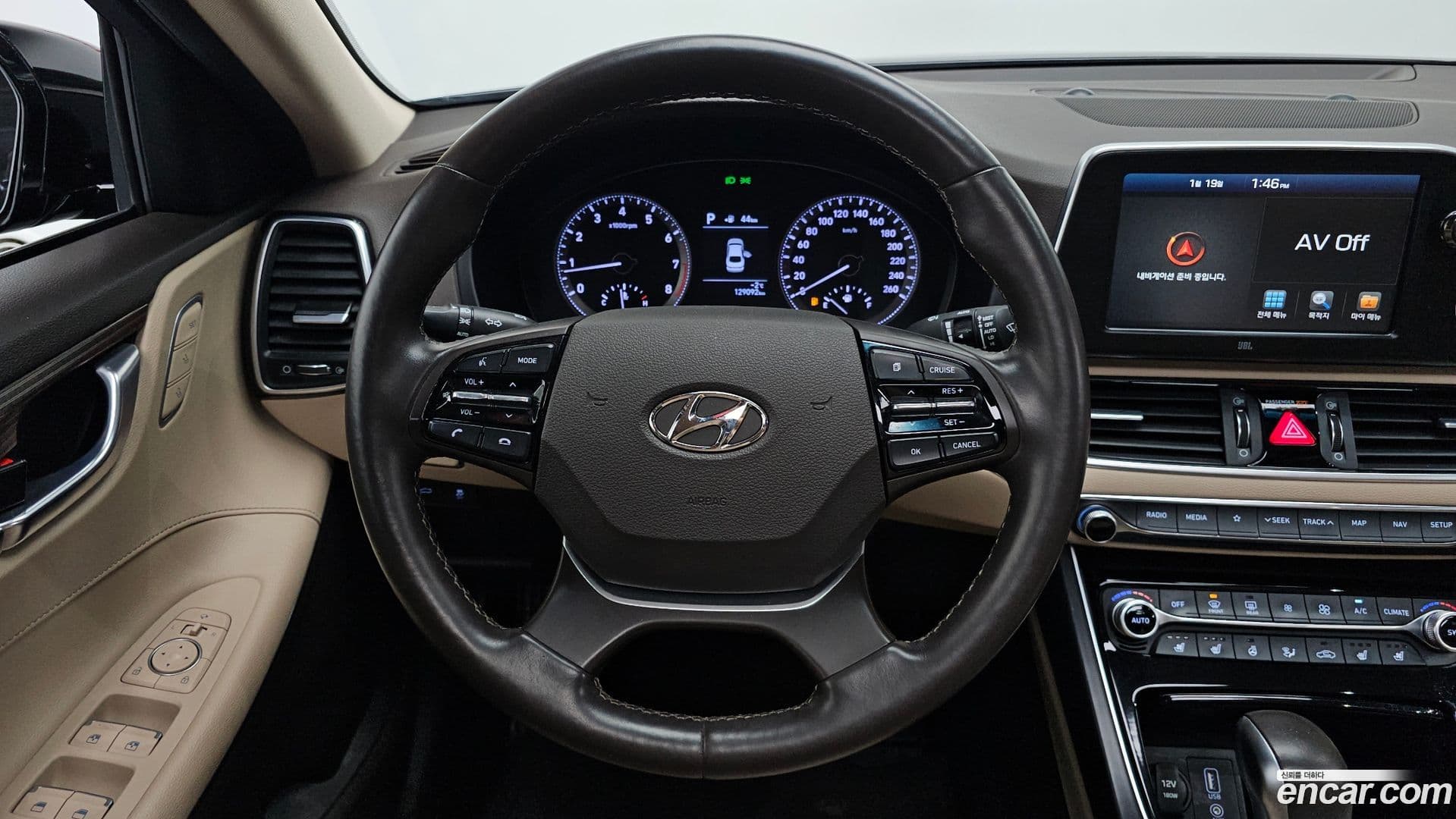 Main__Slider__Photo:Grandeur Hyundai 2018.0-12