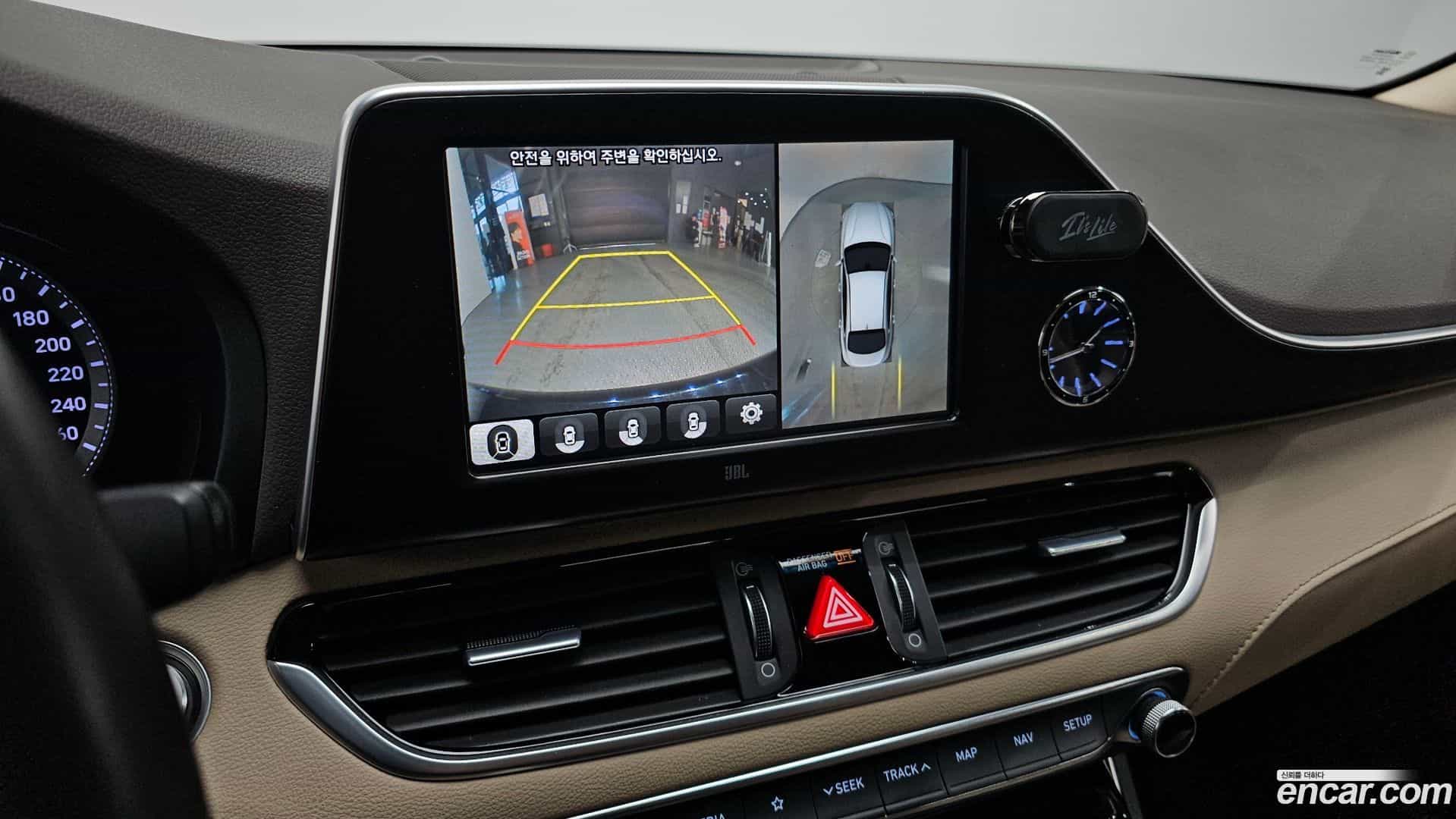 Grandeur Hyundai 2018.0-OPTION-019