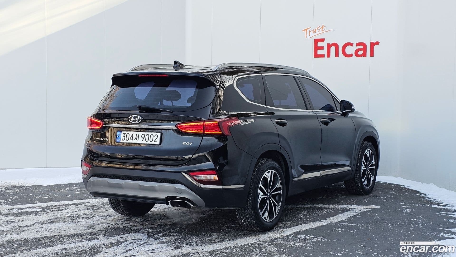 Main__Slider__Photo:Santafe Hyundai 2018.6-1