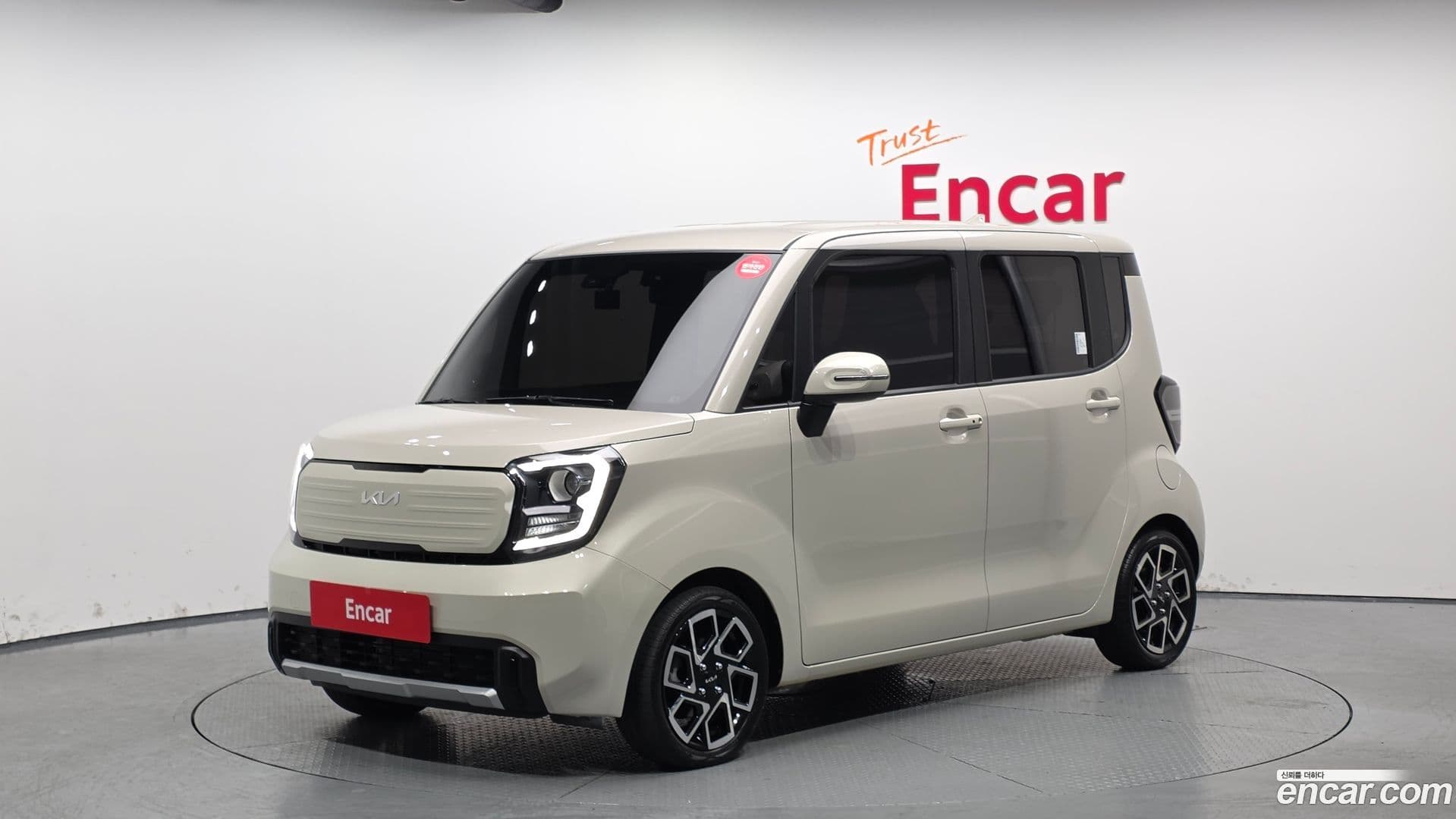 Main__Slider__Photo:RAY Kia 2023.1-0