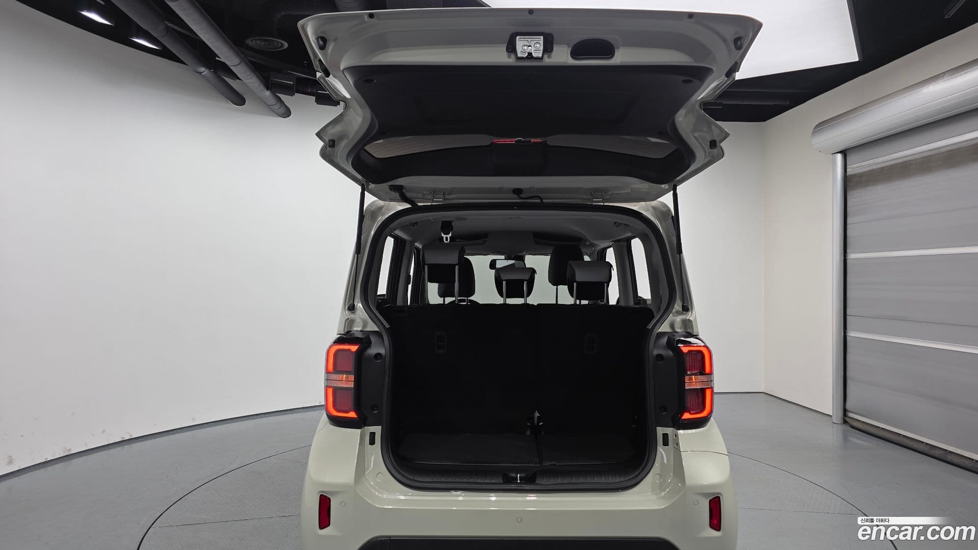 Main__Slider__Photo:RAY Kia 2023.1-19