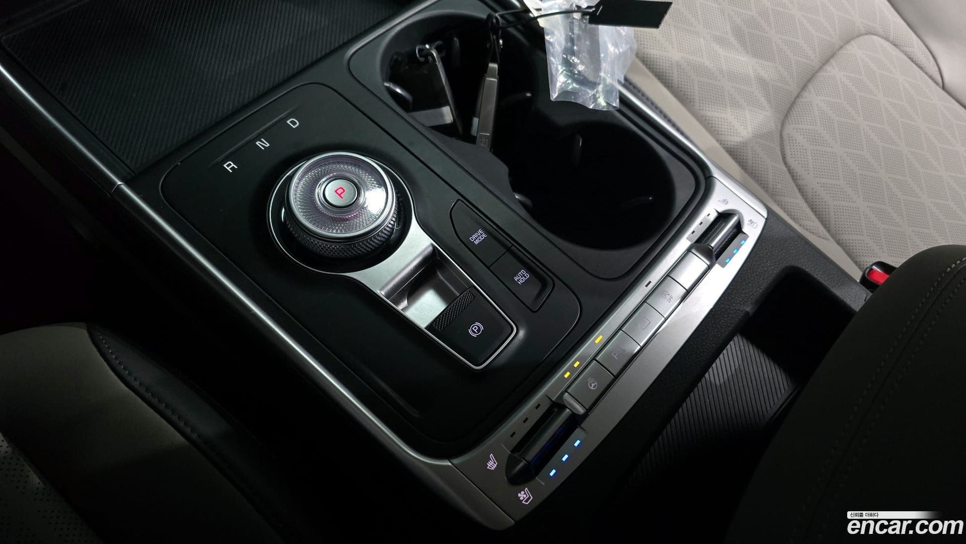 Main__Slider__Photo:Canival Kia 2024.2-8