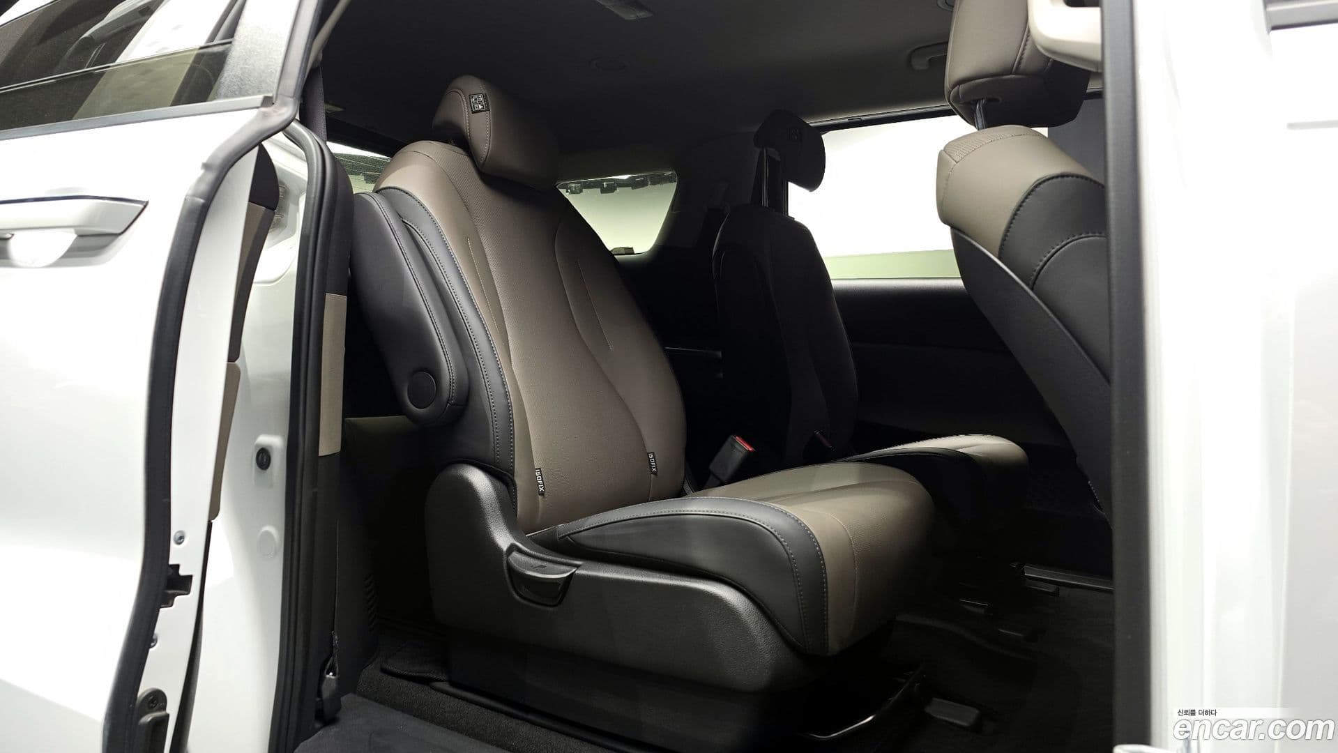 Main__Slider__Photo:Canival Kia 2024.2-11