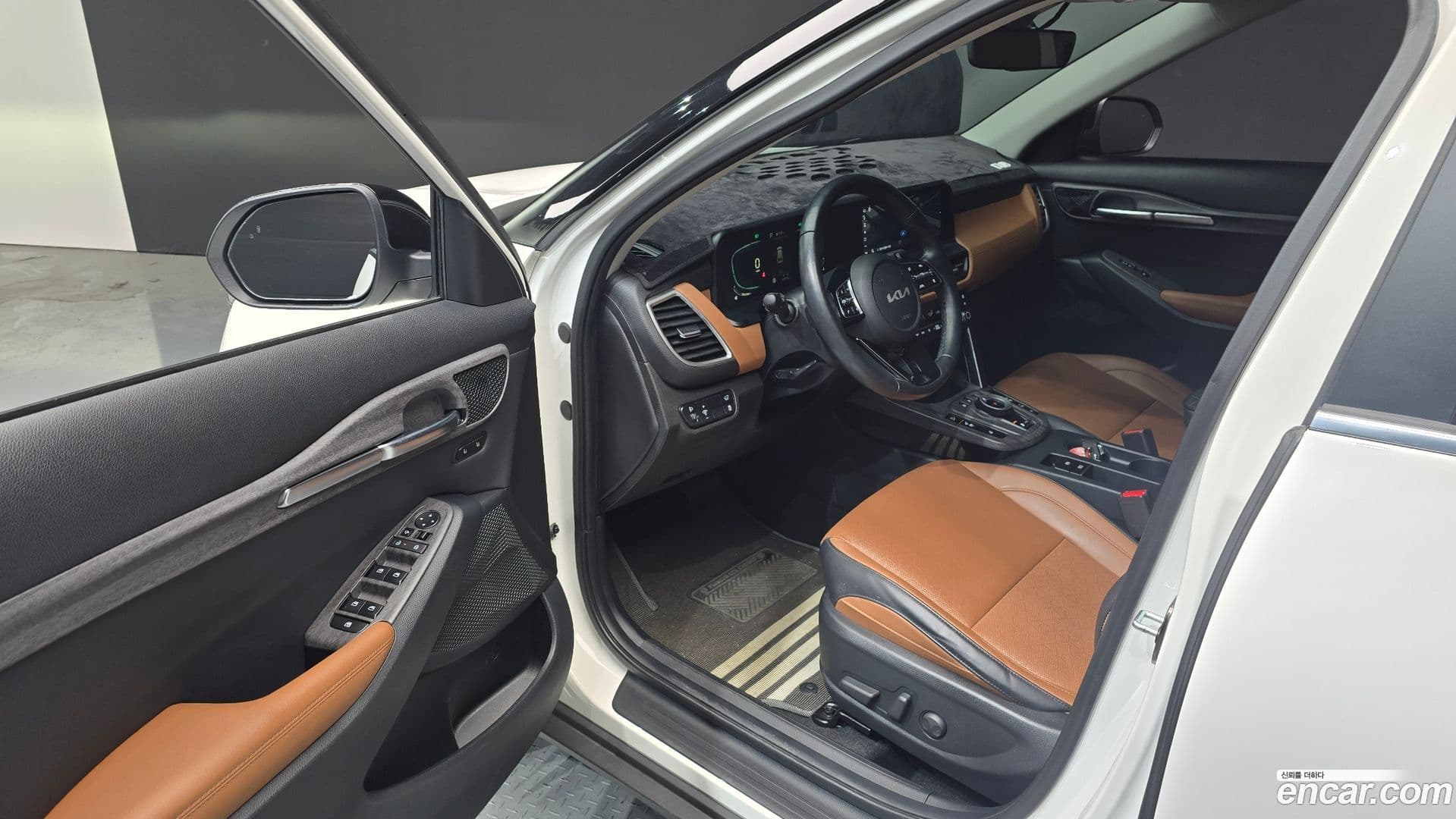 Main__Slider__Photo:Seltos Kia 2022.9-9