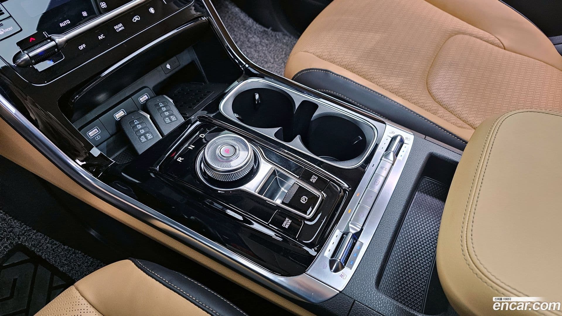 Main__Slider__Photo:Canival Kia 2022.11-8