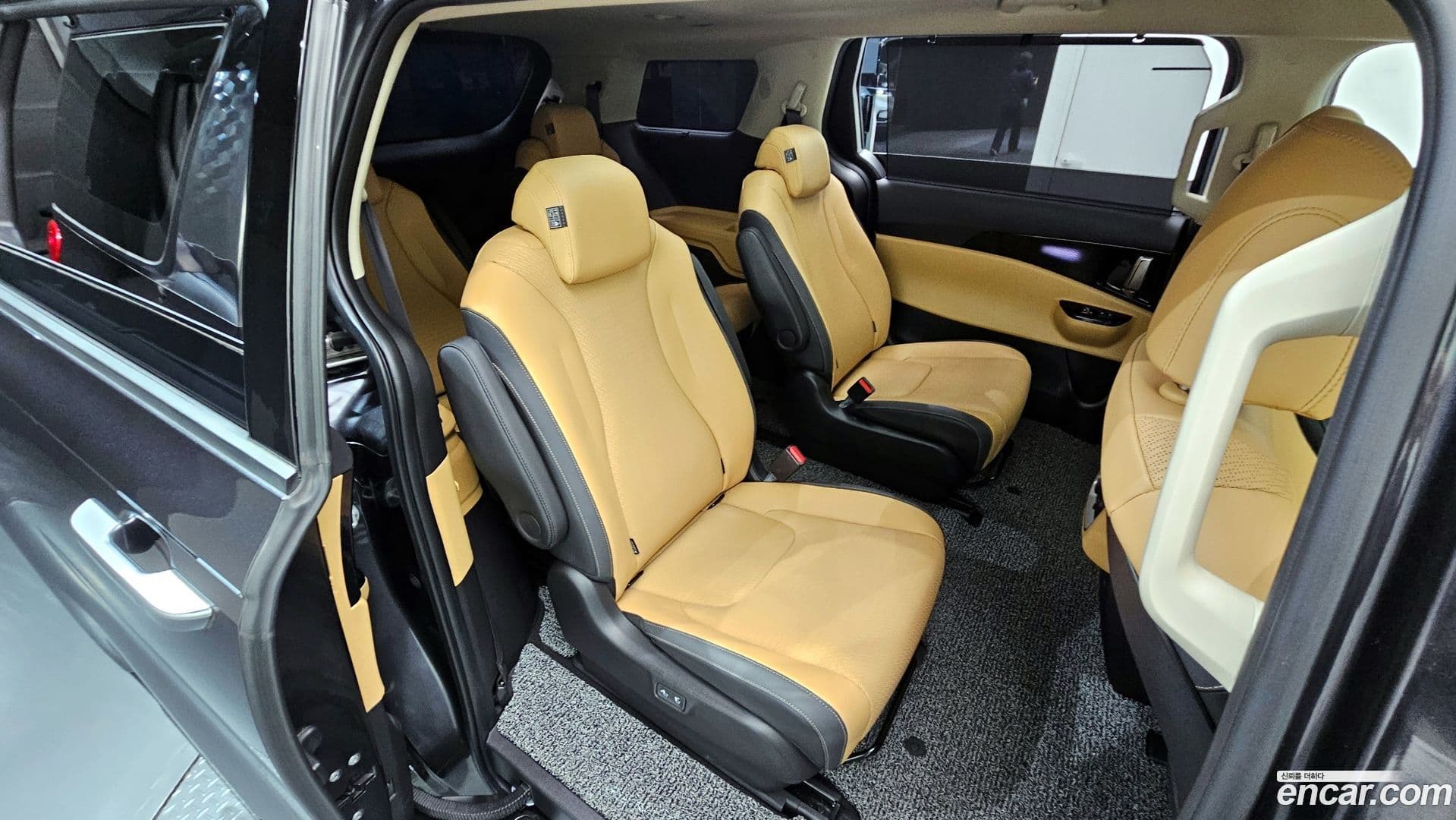 Main__Slider__Photo:Canival Kia 2022.11-11