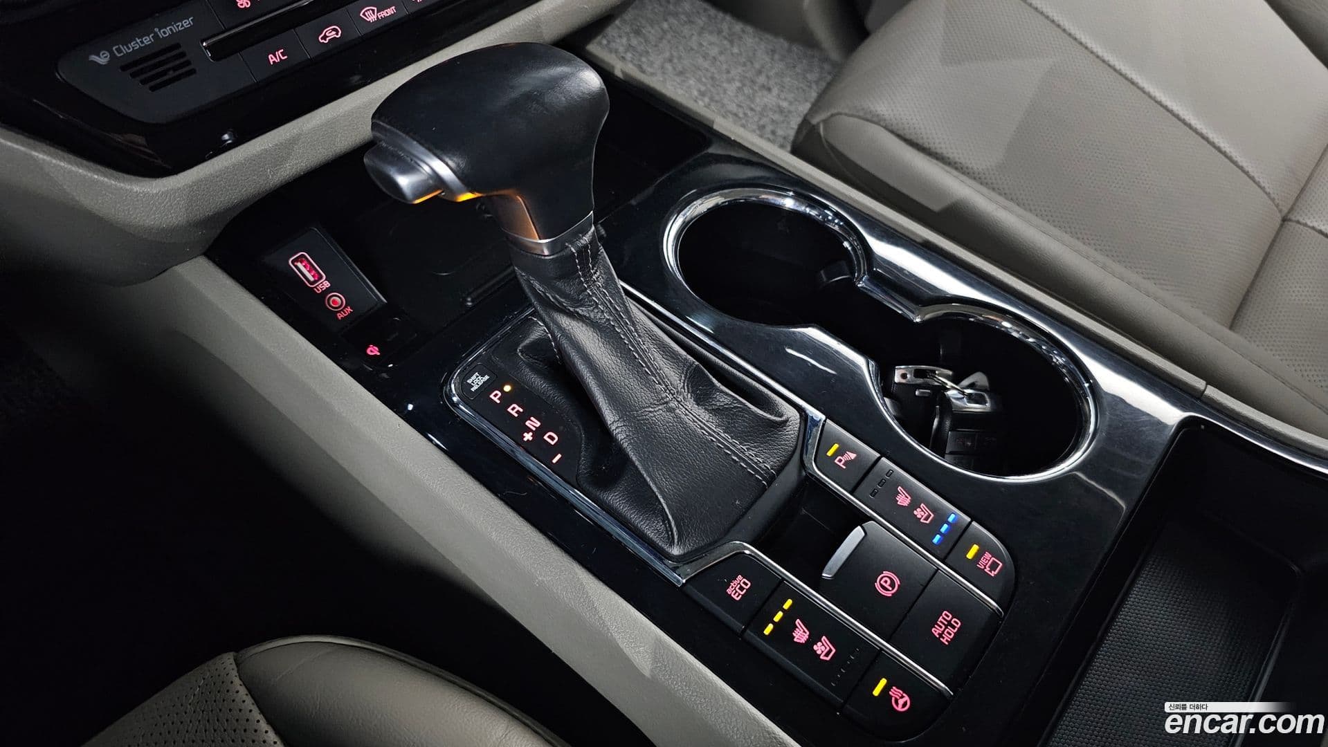 Main__Slider__Photo:Canival Kia 2018.3-8