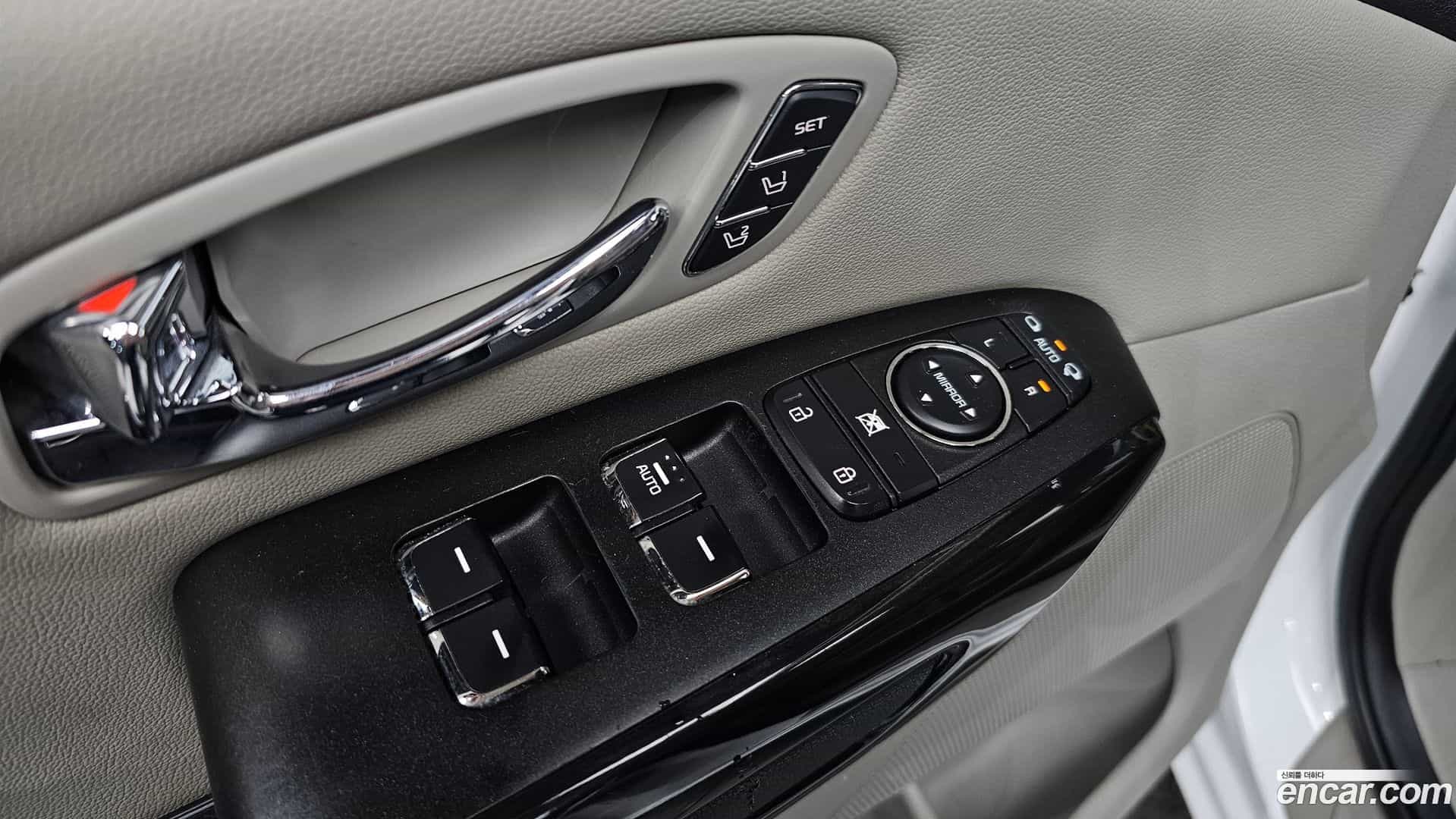 Canival Kia 2018.3-OPTION-016