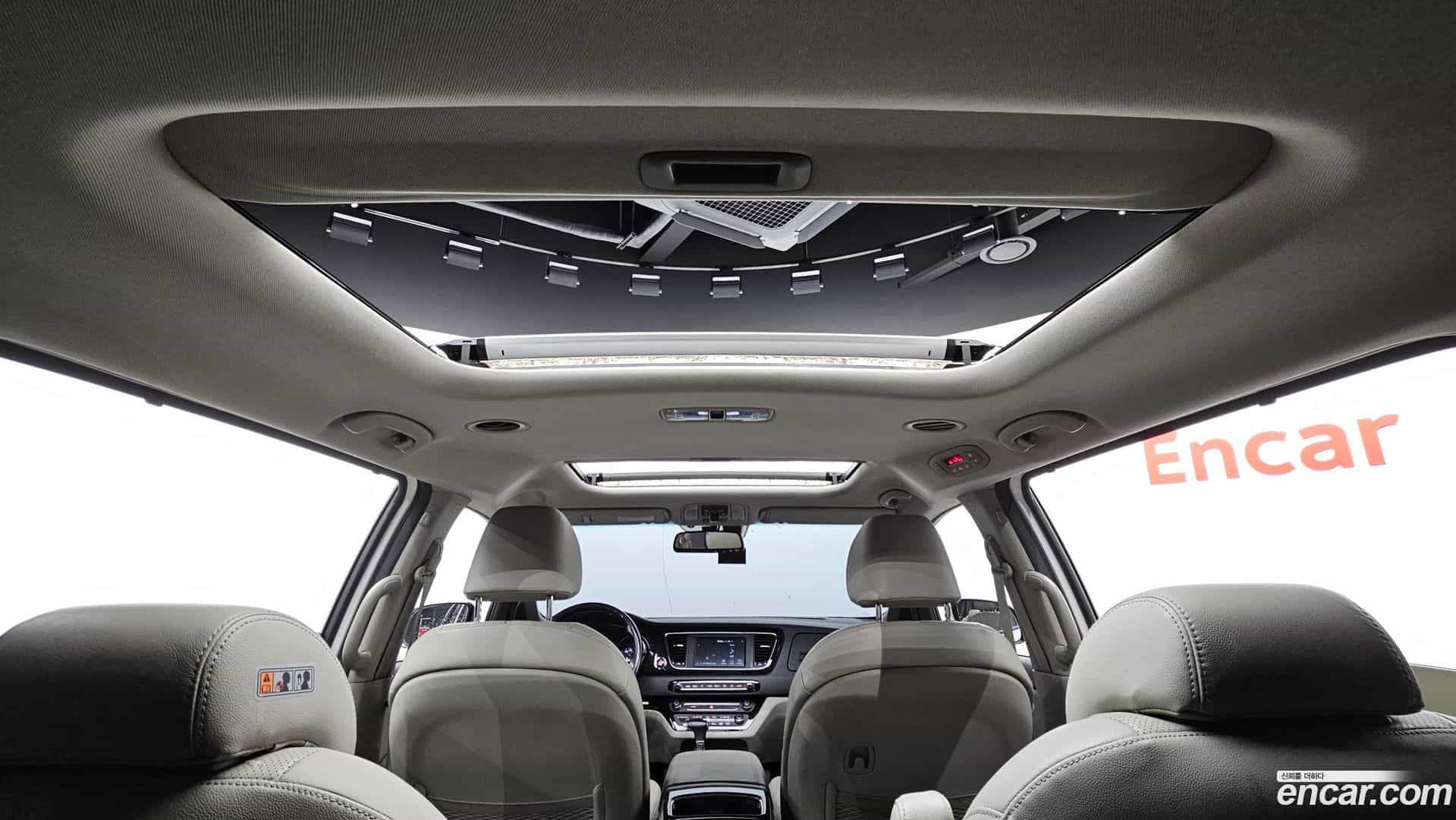 Canival Kia 2018.3-OPTION-023