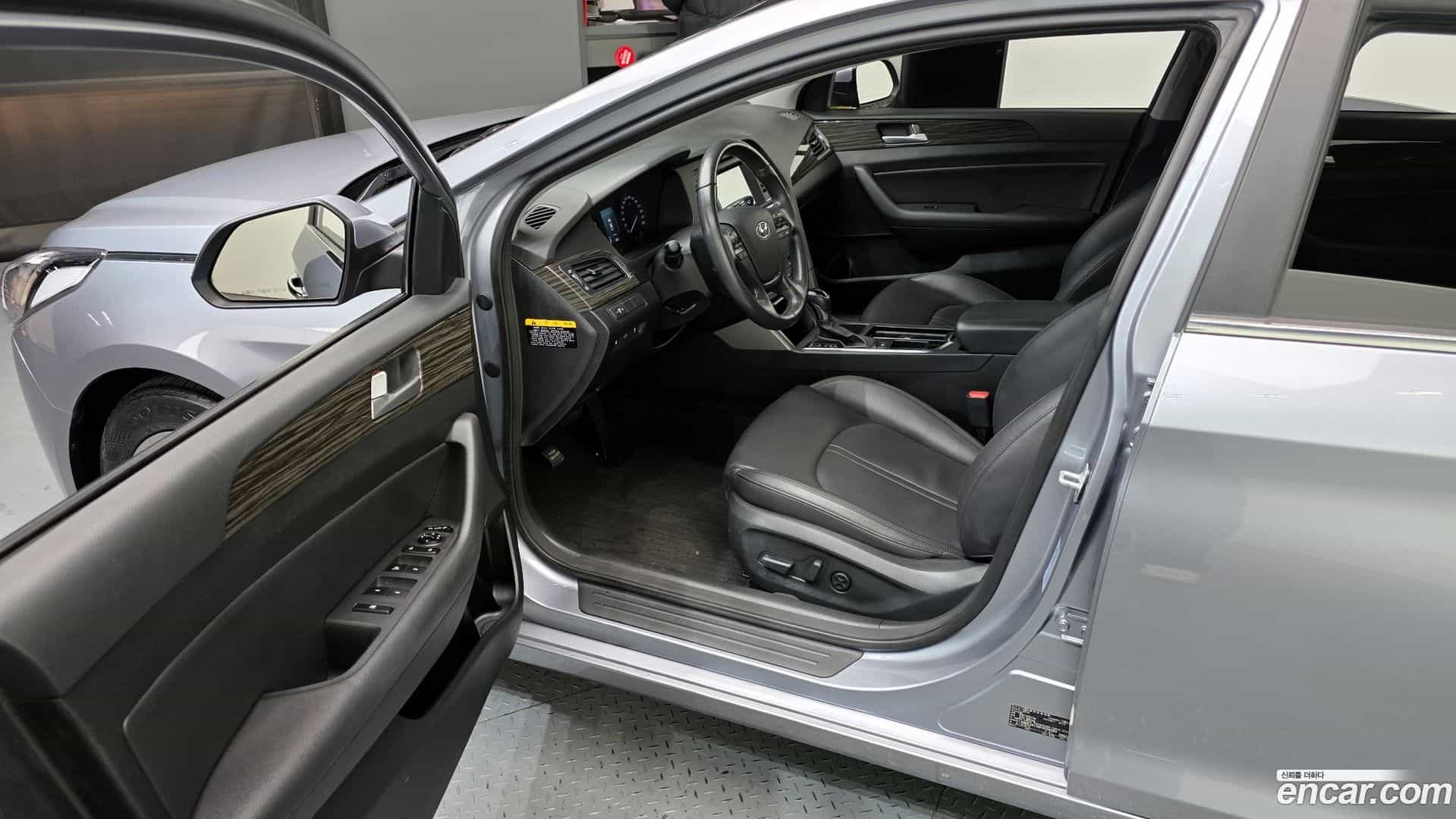Sonata Hyundai 2015.0-INNER-010