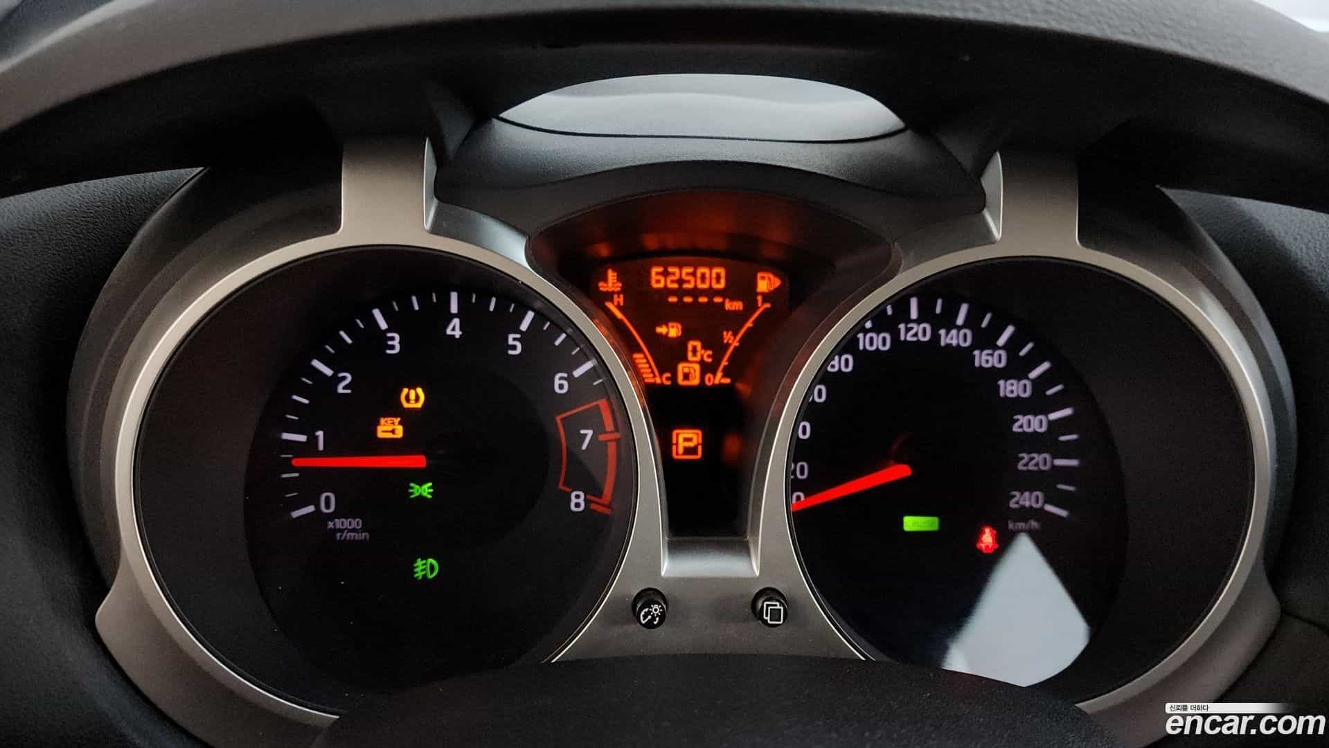 Juke Nissan 2017.4-INNER-008