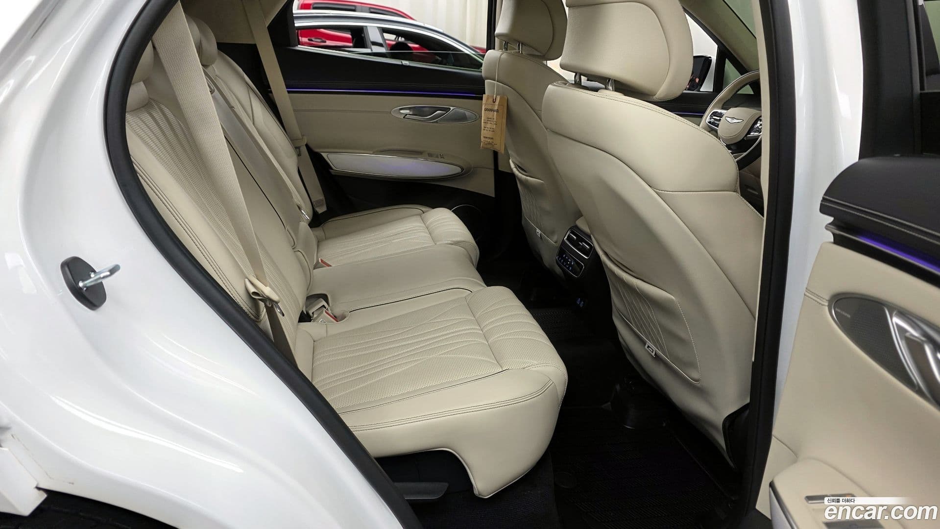 Main__Slider__Photo:GV70 Genesis 2024.7-11