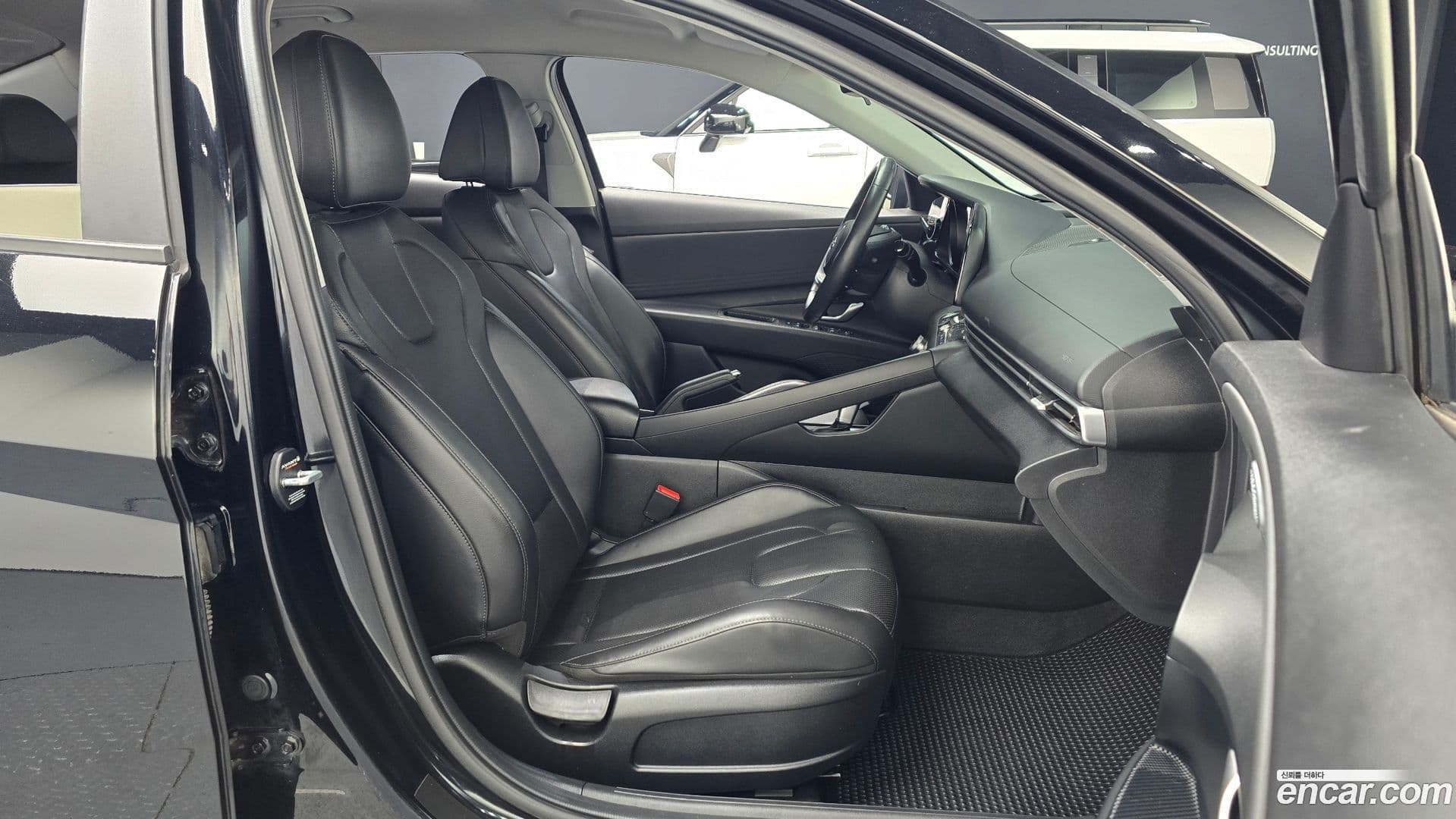 Main__Slider__Photo:AVANTE Hyundai 2020.4-9