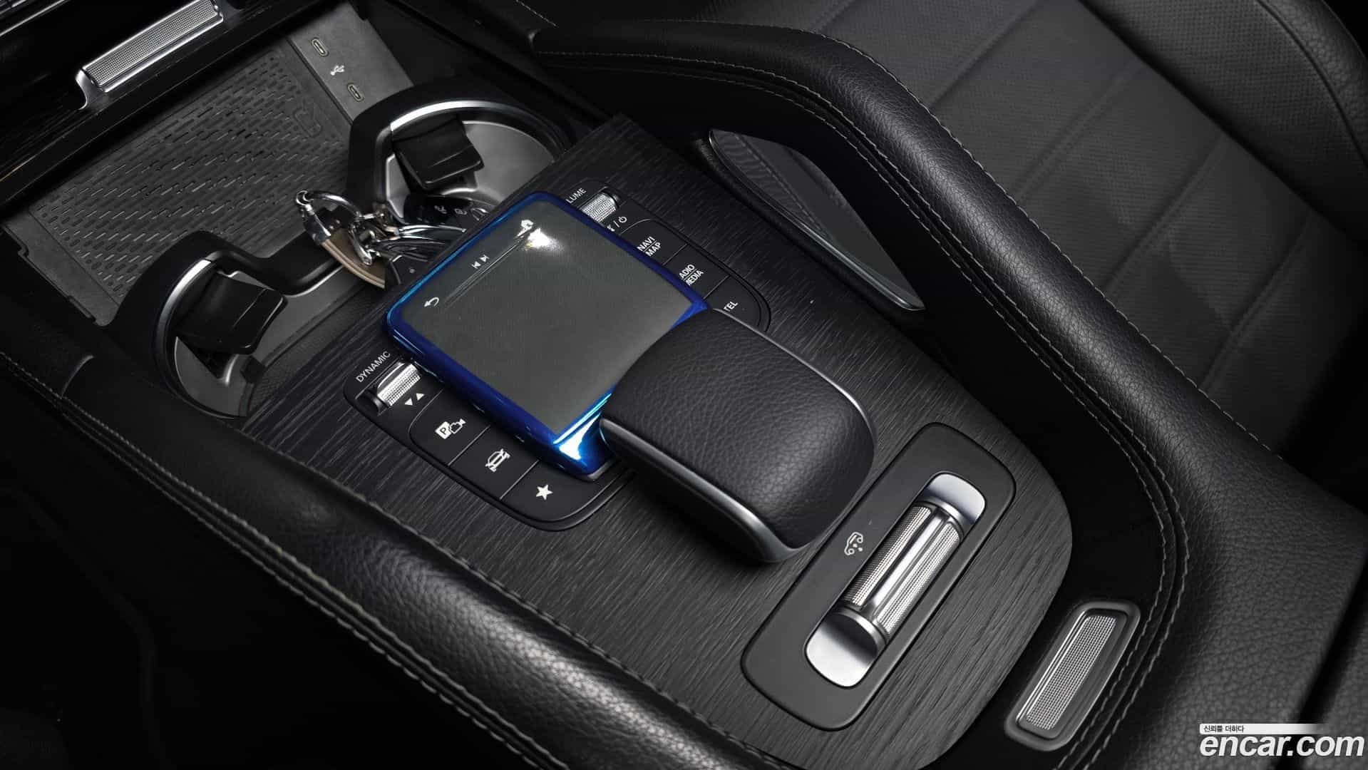 GLS-Class Mercedes-Benz 2024.4-INNER-009