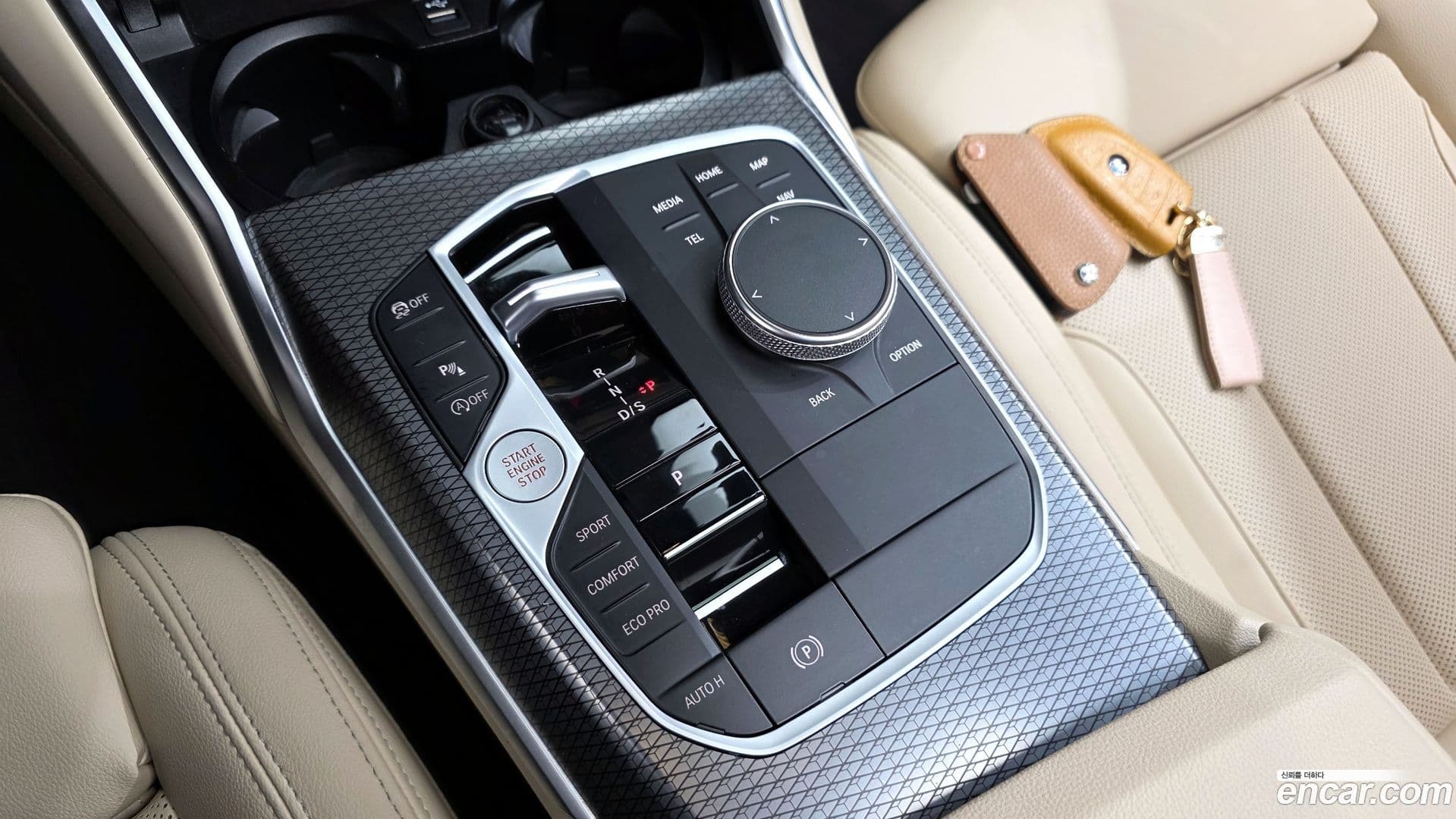 Main__Slider__Photo:3-Series BMW 2022.10-8