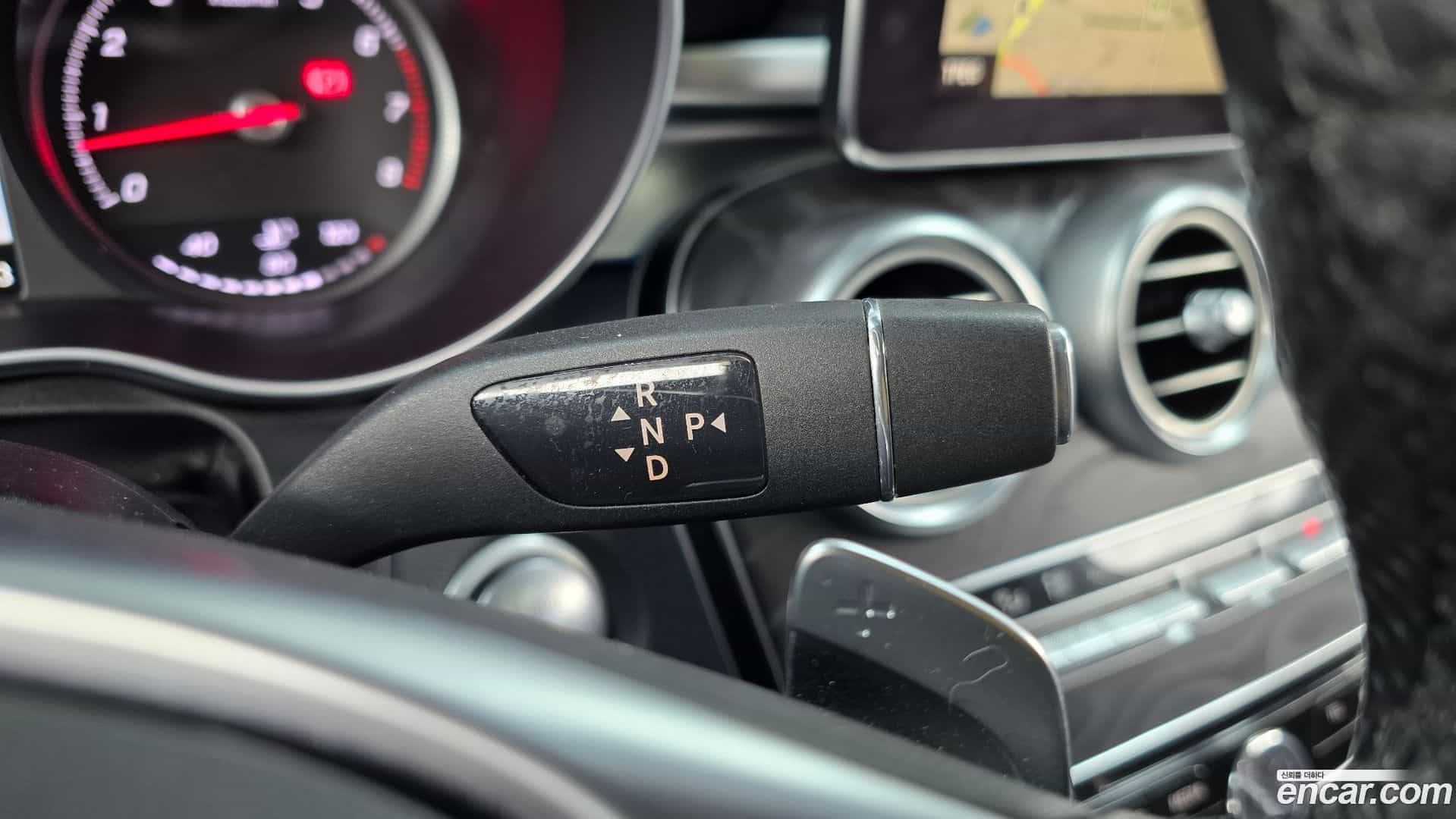 C-Class Mercedes-Benz 2016.9-INNER-009