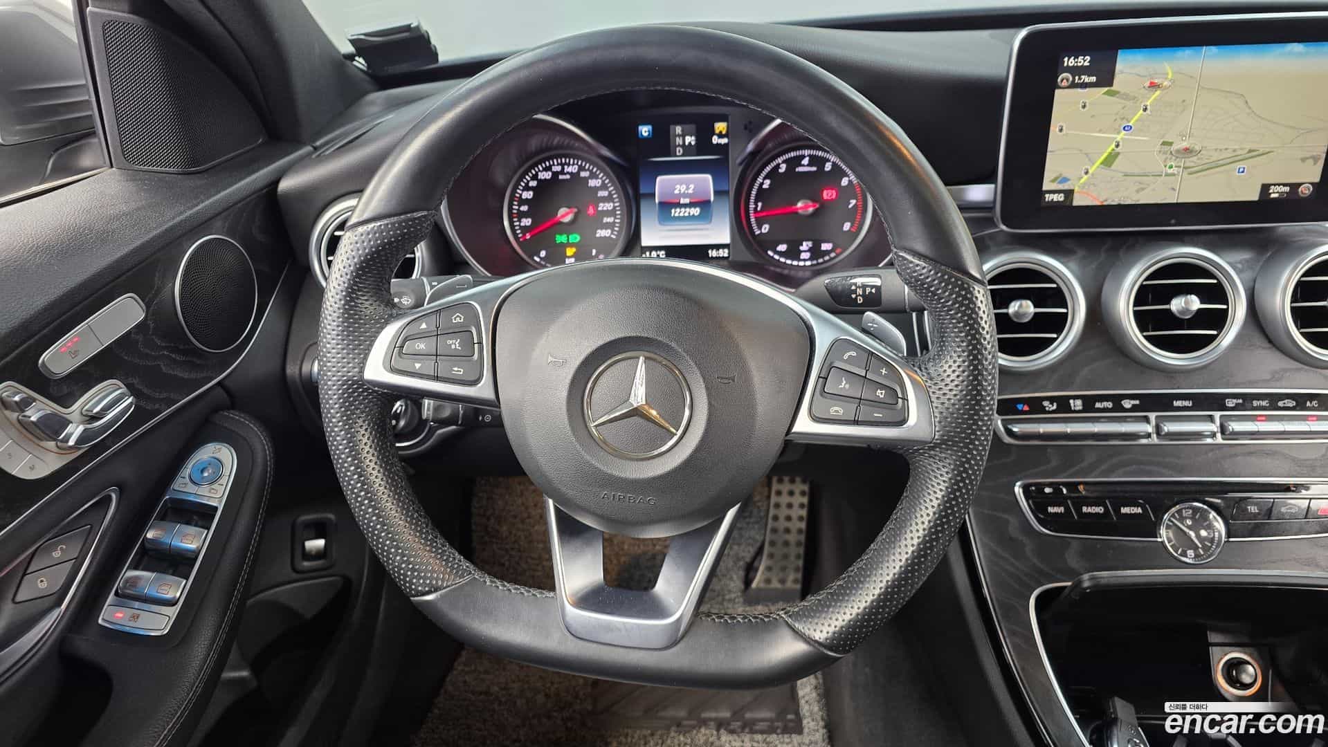 C-Class Mercedes-Benz 2016.9-OPTION-017