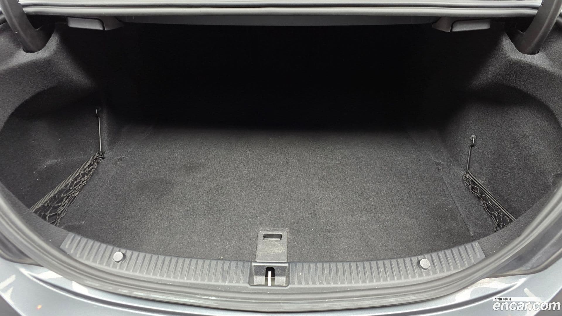 Main__Slider__Photo:C-Class Mercedes-Benz 2016.9-19