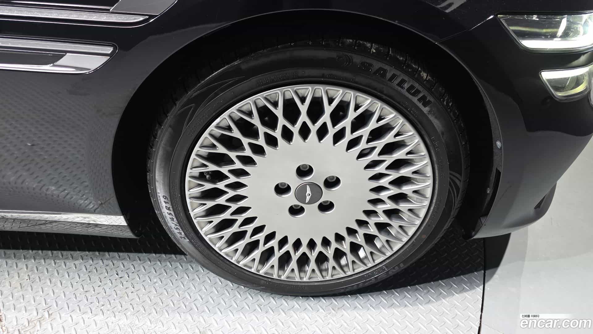 G80 Genesis 2021.0-OUTER-005