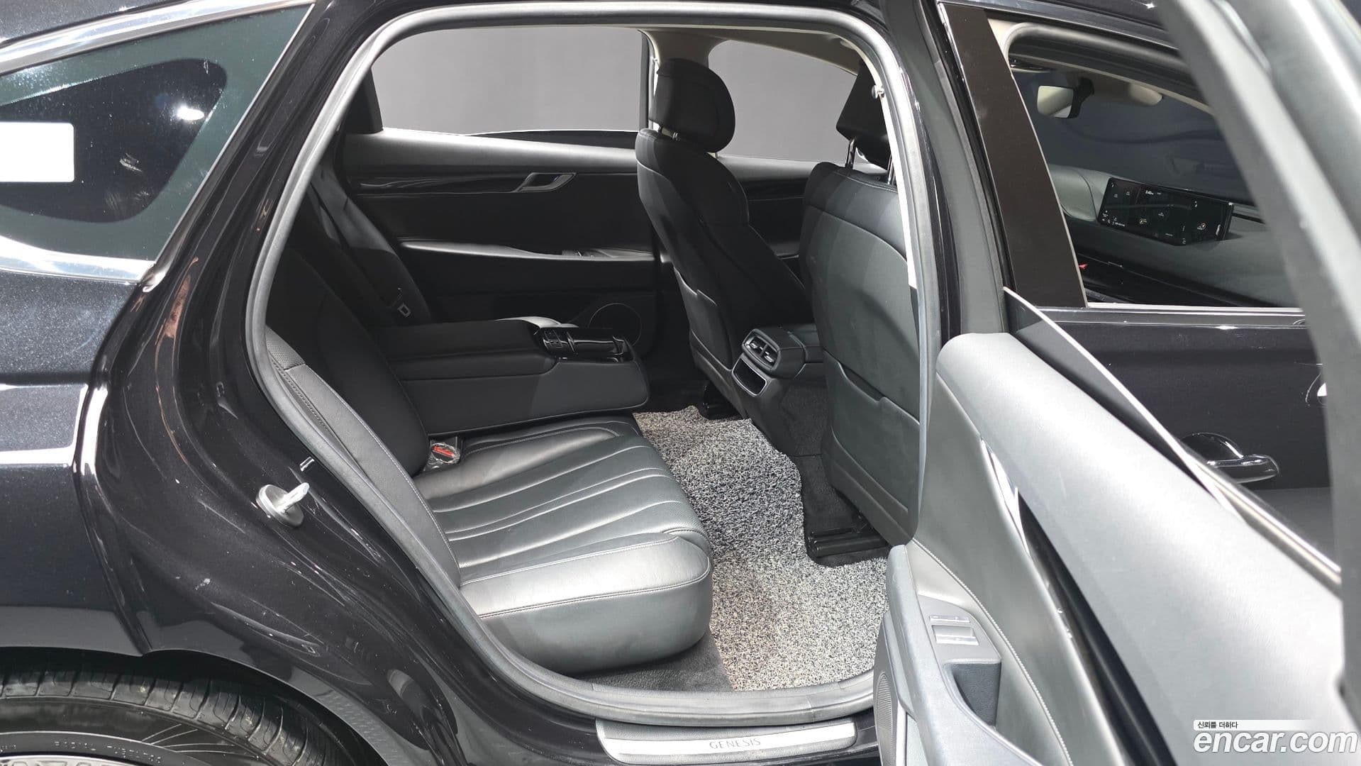 Main__Slider__Photo:G80 Genesis 2021.0-11