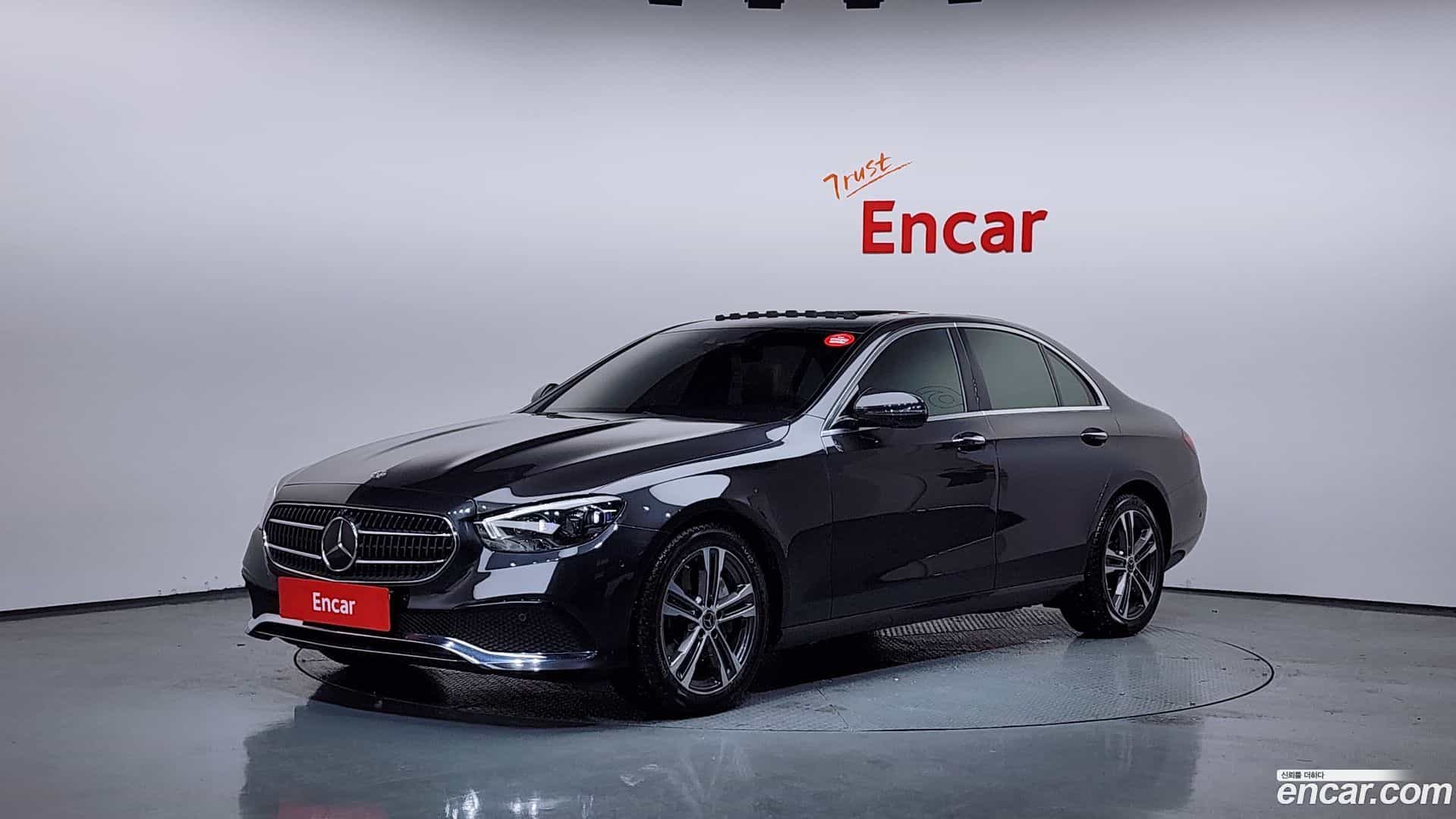 E-Class Mercedes-Benz 2021.1-OUTER-001