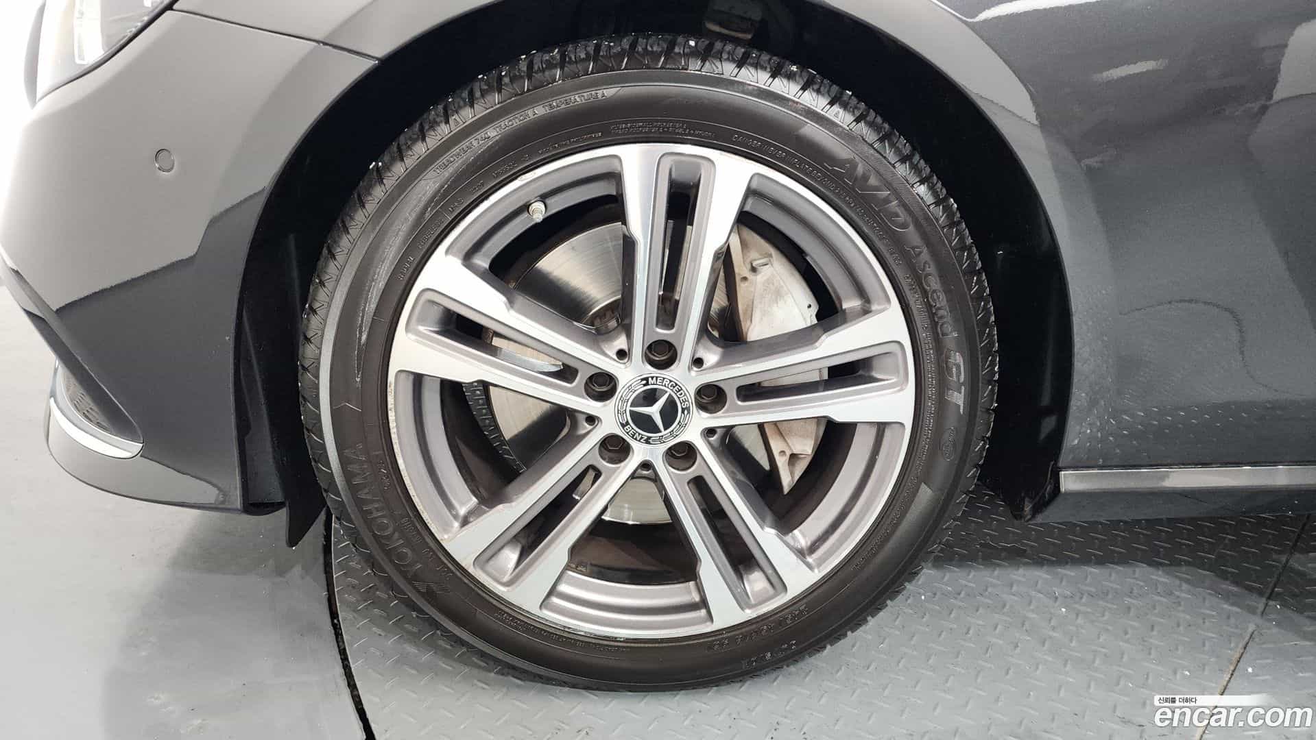 E-Class Mercedes-Benz 2021.1-OUTER-005