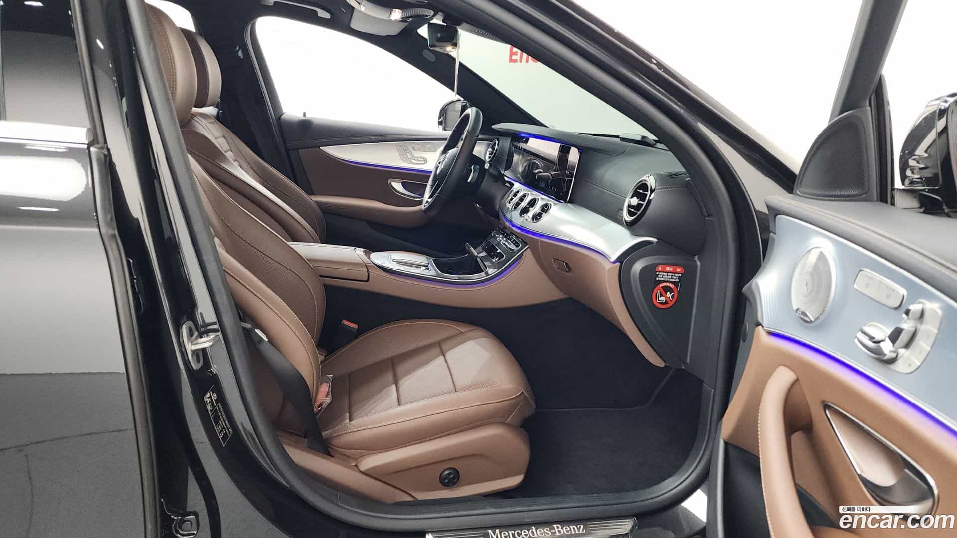 E-Class Mercedes-Benz 2021.1-OPTION-015