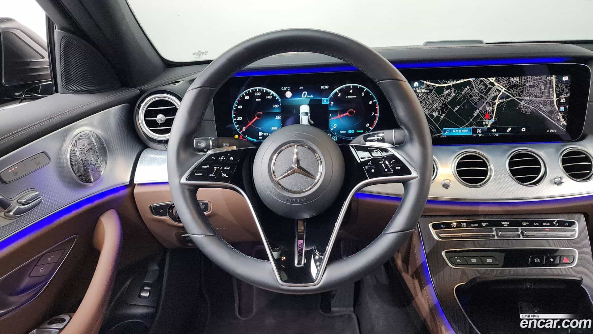 E-Class Mercedes-Benz 2021.1-OPTION-017