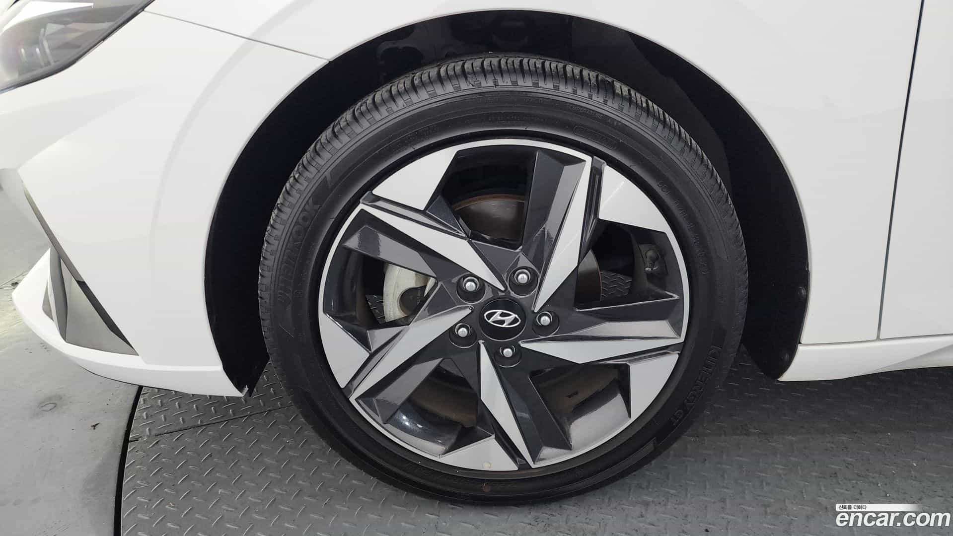 AVANTE Hyundai 2023.1-OUTER-005