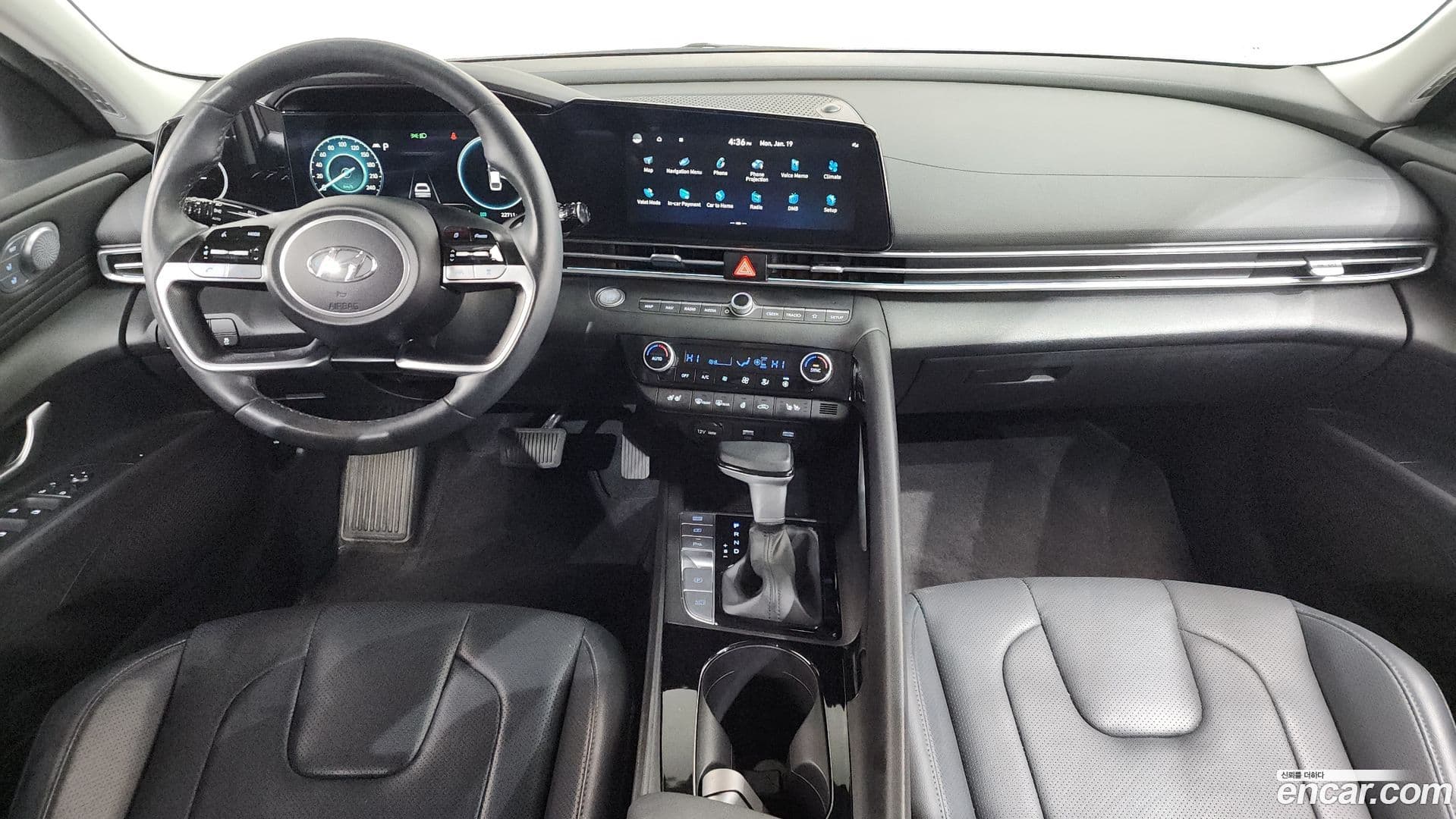 Main__Slider__Photo:AVANTE Hyundai 2023.1-6