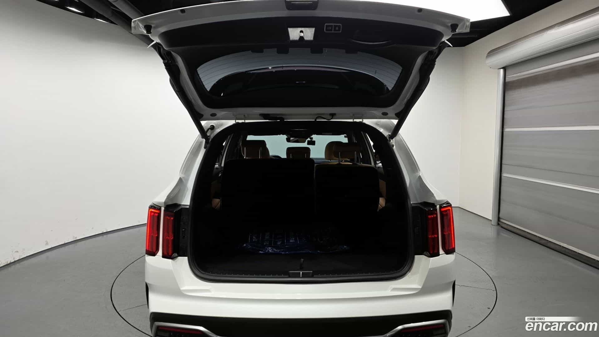 Sorento Kia 2022.3-OPTION-024