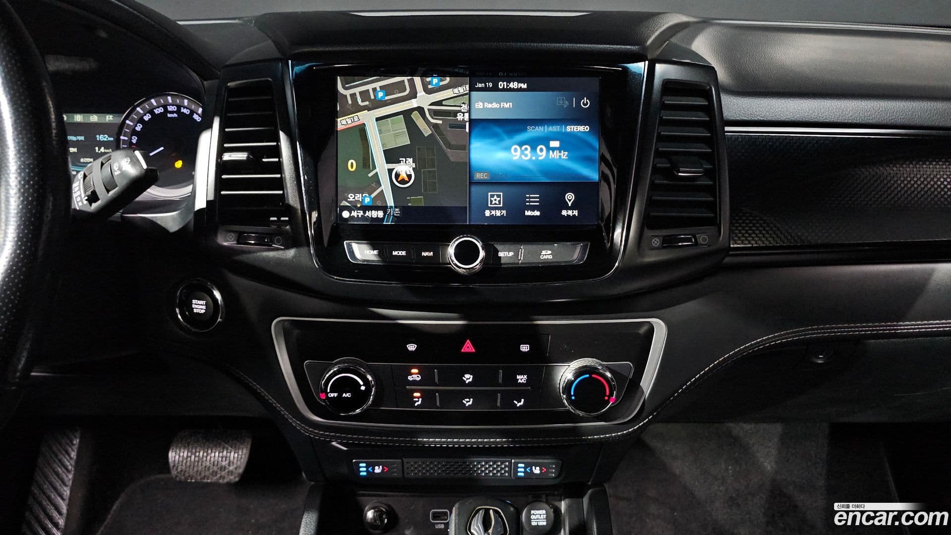 Main__Slider__Photo:Rexton KG_Mobility_Ssangyong 2019.10-11