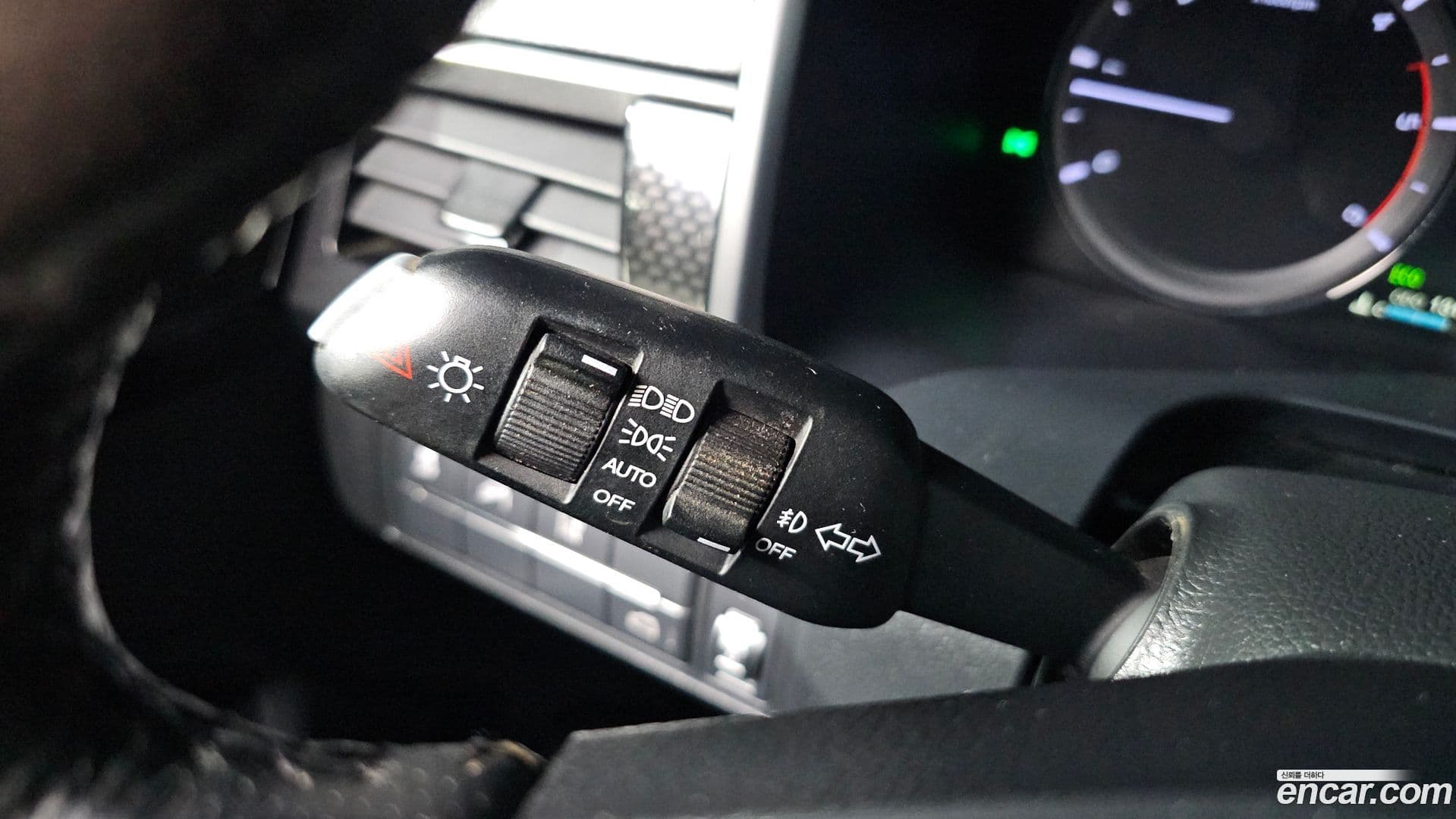 Main__Slider__Photo:Rexton KG_Mobility_Ssangyong 2019.10-13